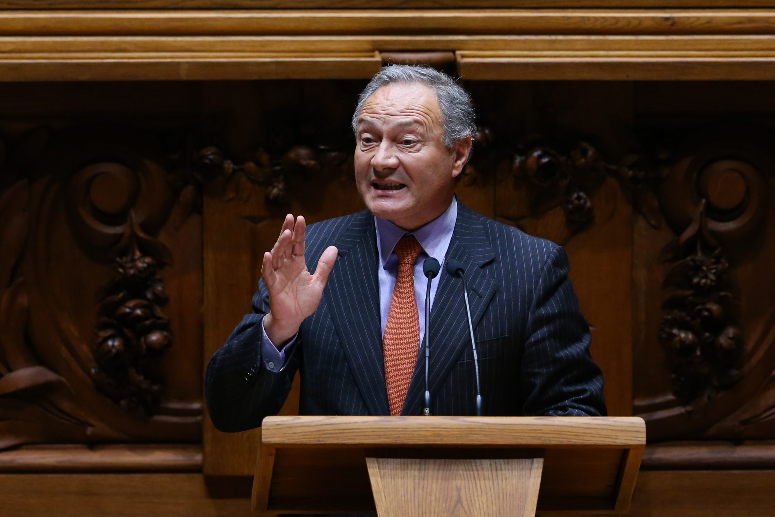 PSD quer ouvir ministra da Saúde sobre ADSE e alerta para riscos num SNS “sem folgas”