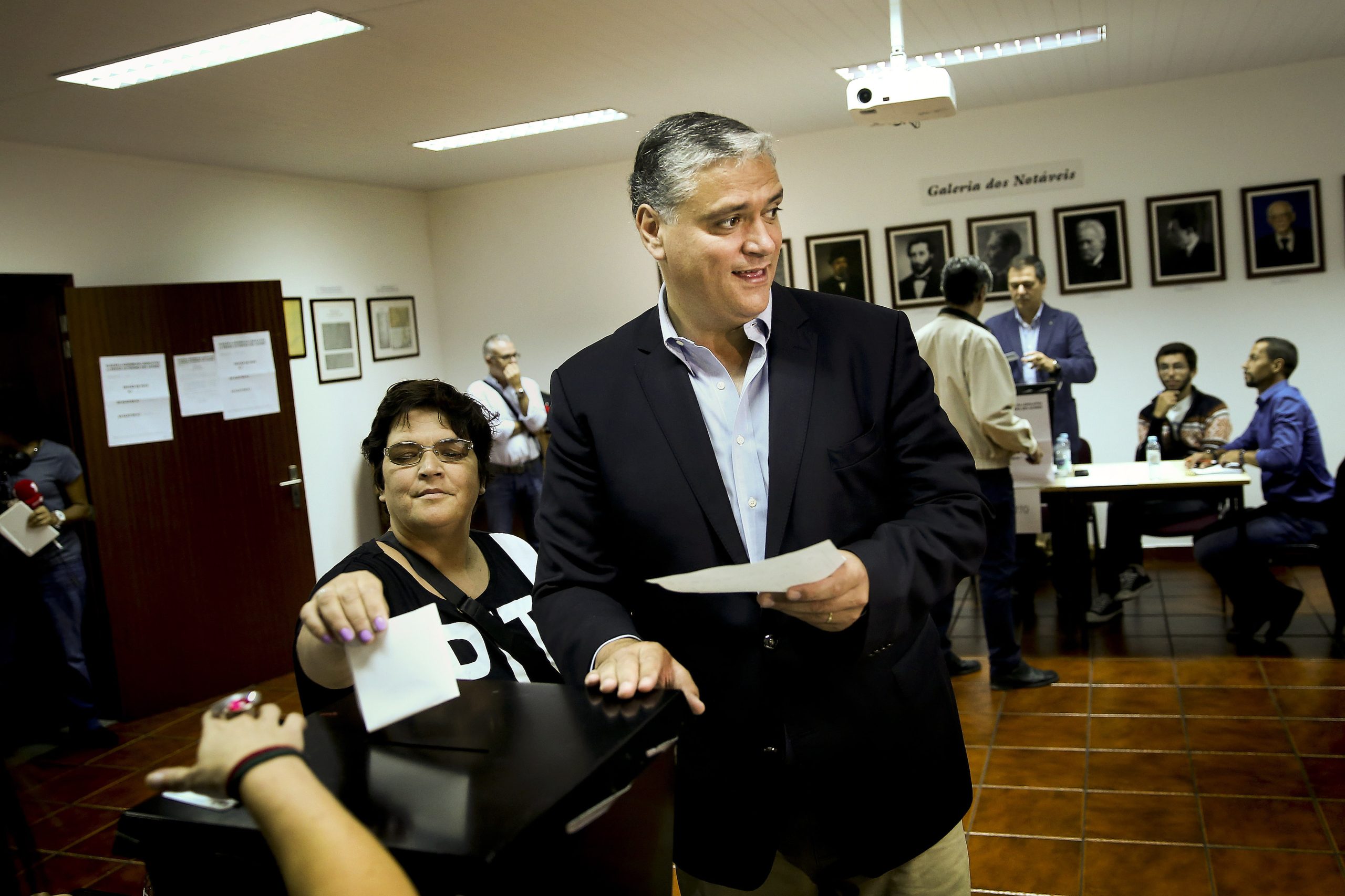 PS conquista maioria absoluta nos Açores