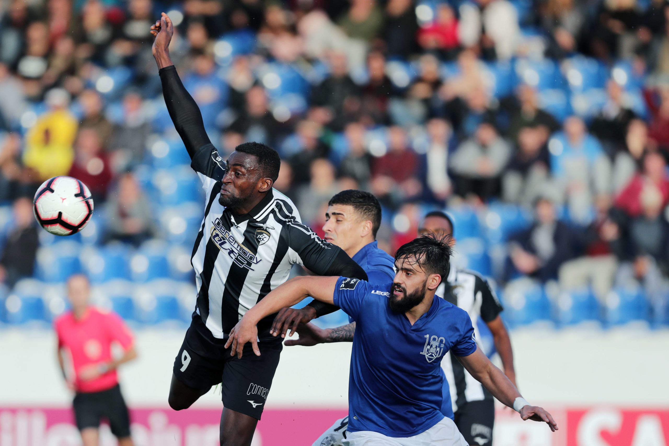 Portimonense vence Feirense e sobe a sétimo da I Liga