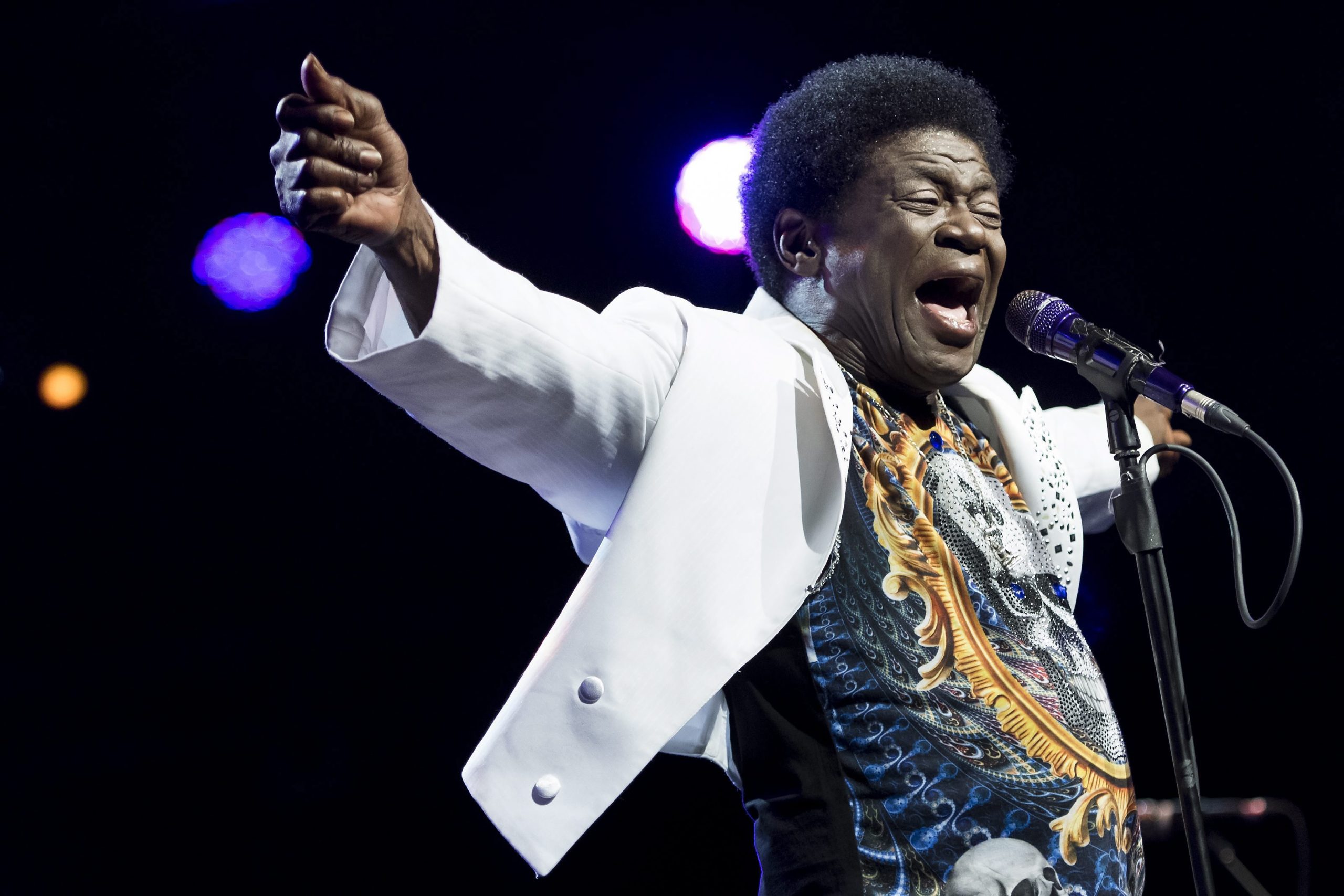 Morreu Charles Bradley