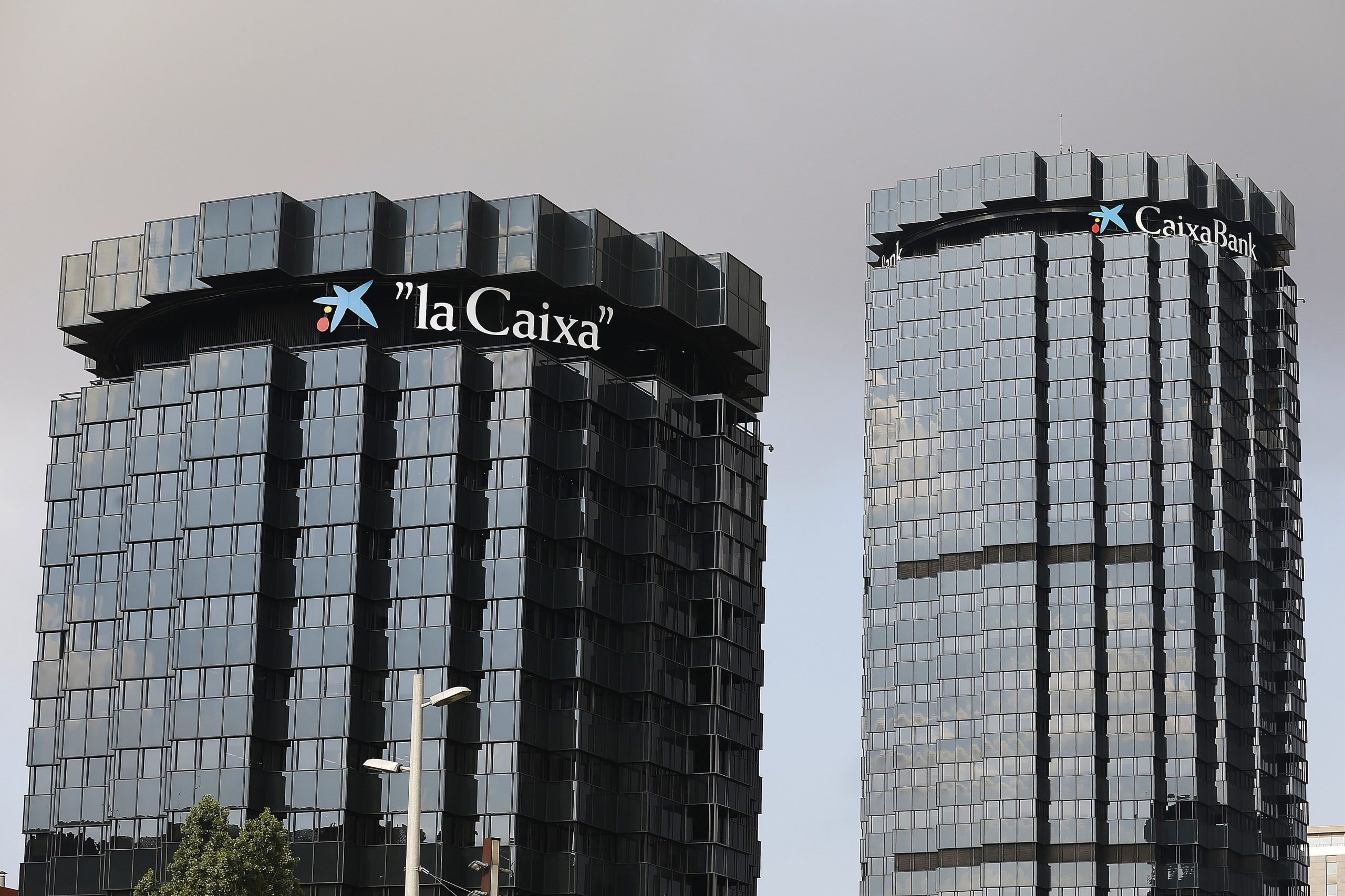 Catalunha: CaixaBank vai reunir Conselho de Administração para mudar sede
