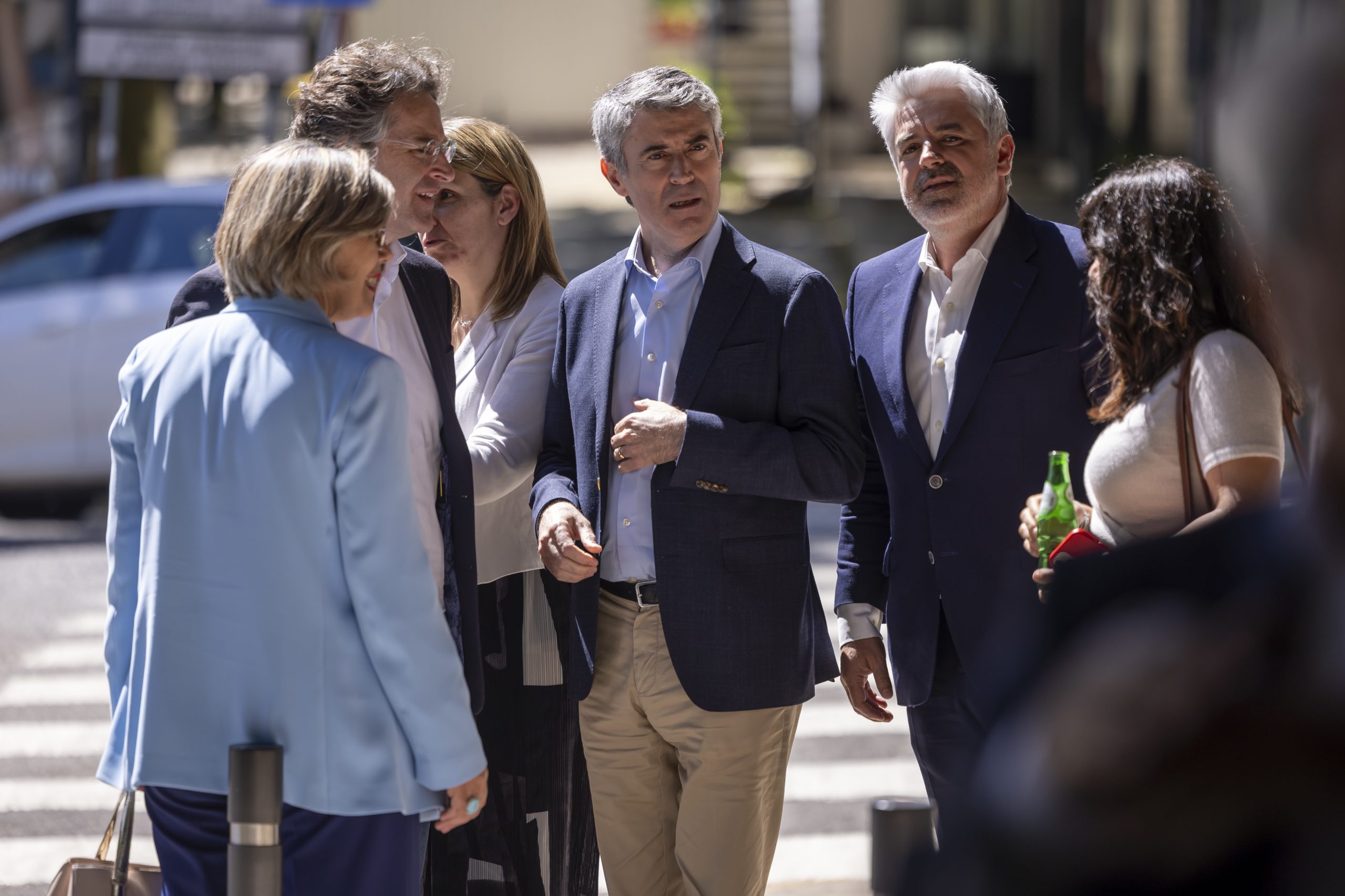 Carneiro promete estabilidade mas diz que é AD que tem que dar primeiro passo