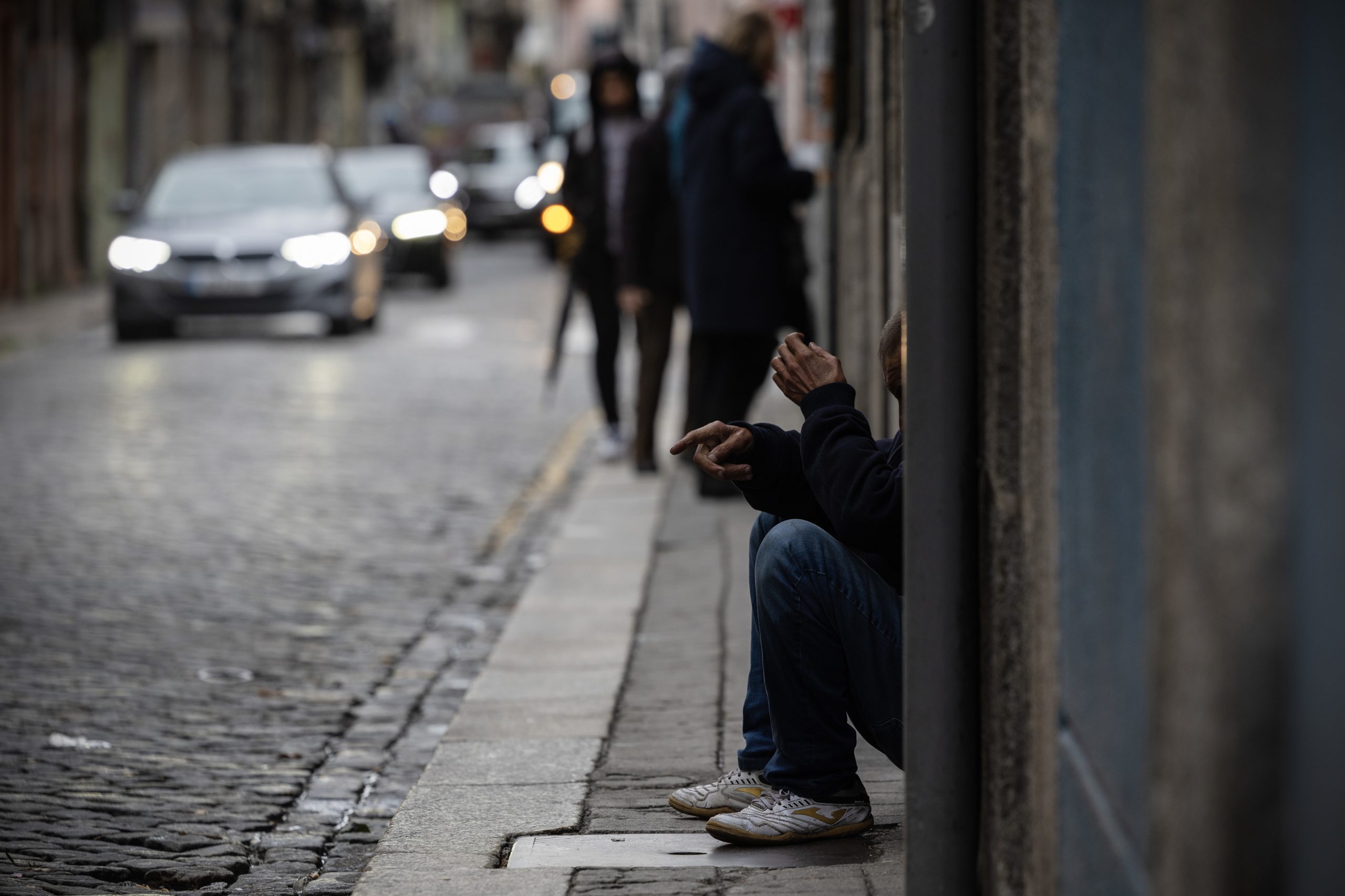 Câmara do Porto aprova aquisição de serviços para garantir refeições a sem-abrigo