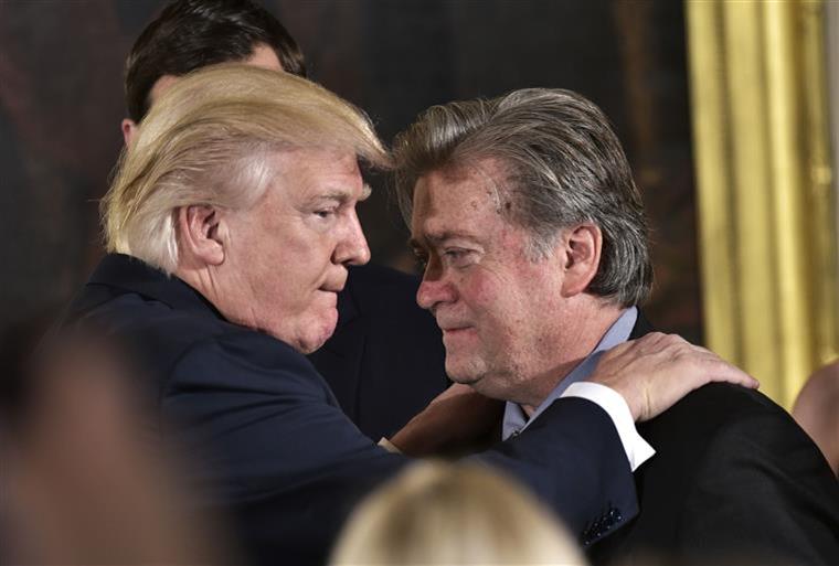 Steve Bannon, o ex-assessor de Donald Trump que caiu em desgraça