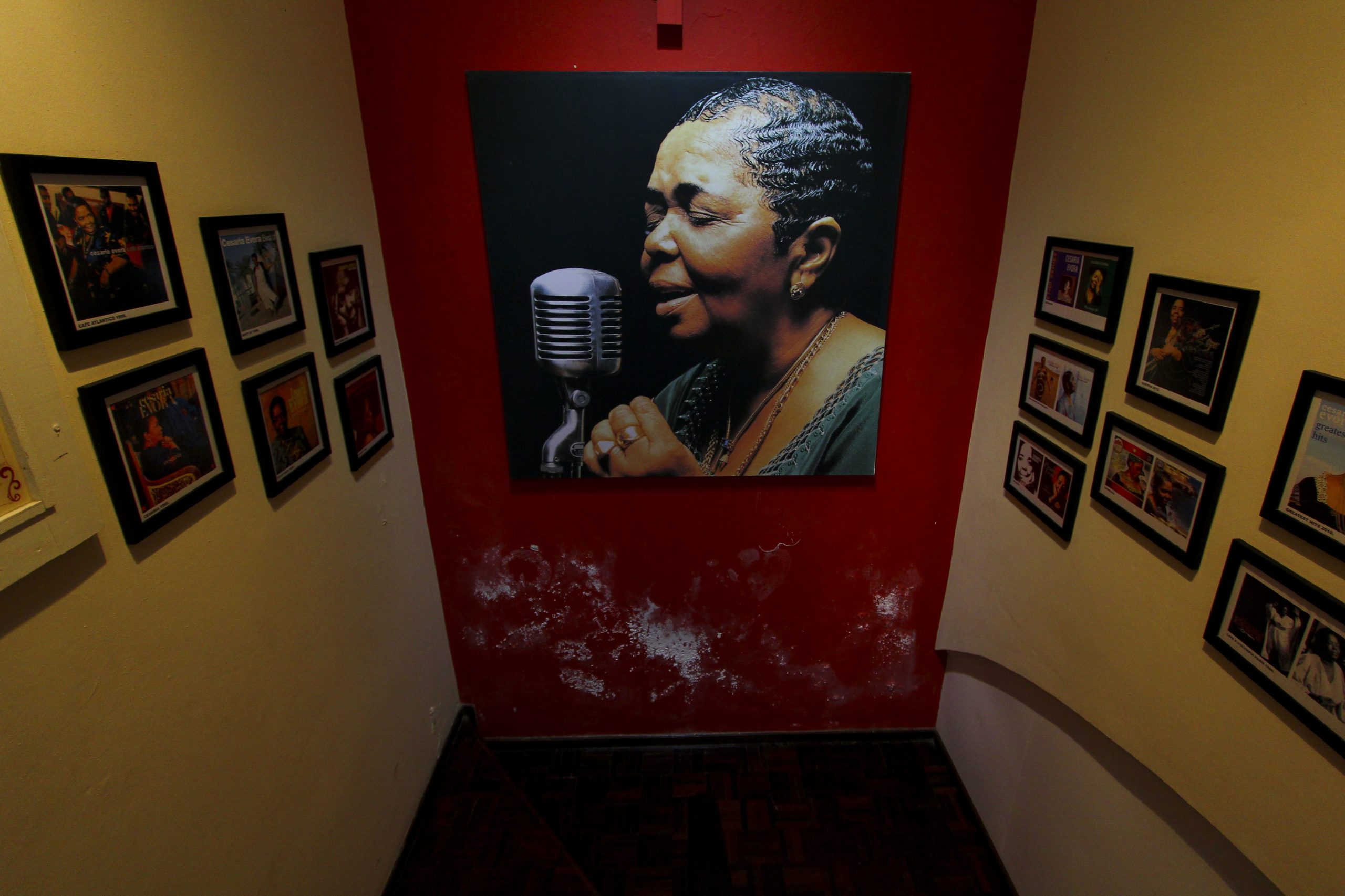 Filme “Cesária Évora” nomeado para prémios da Associação Internacional do Documentário
