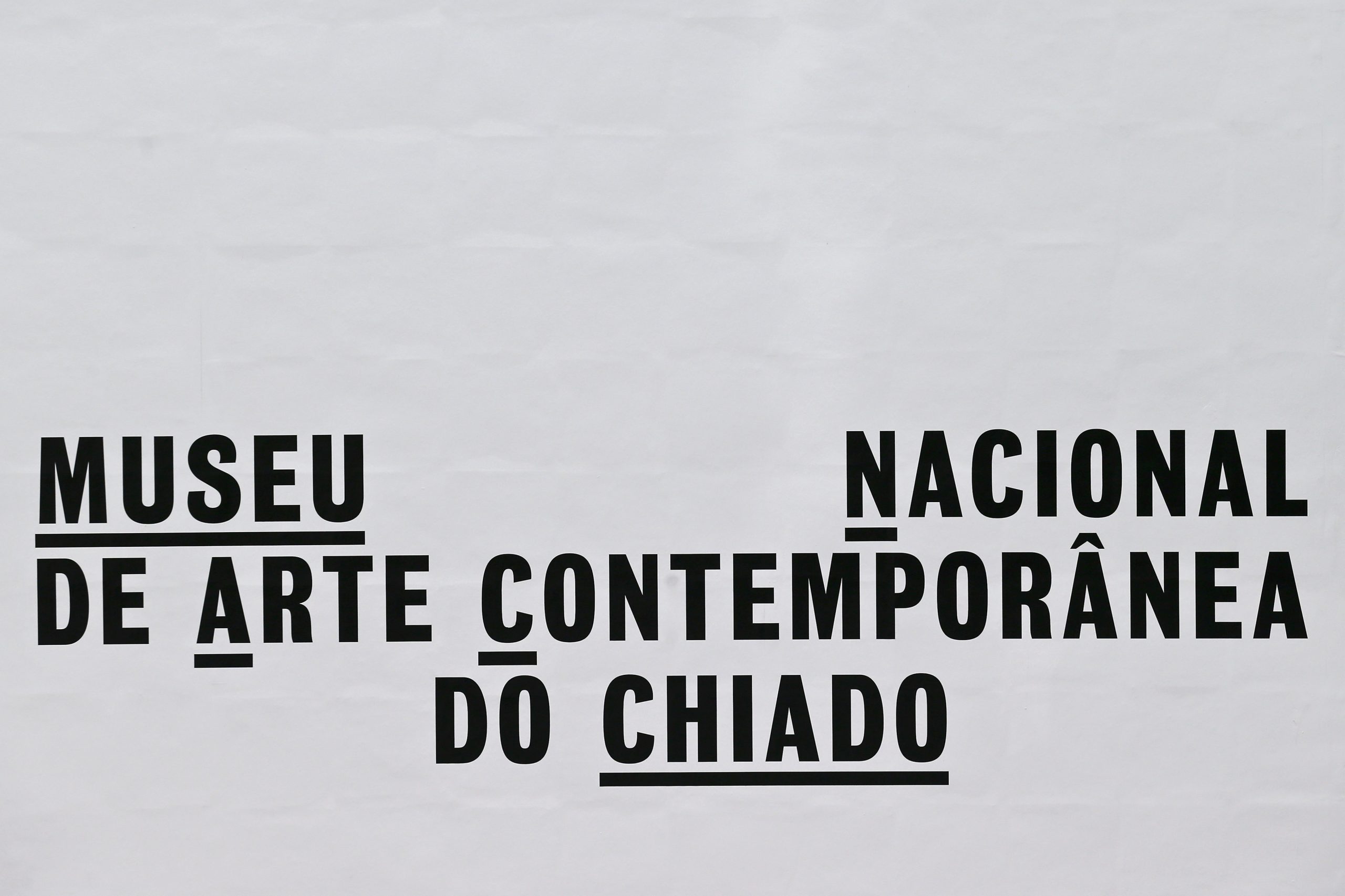 Exposição sobre artista pioneira modernista Eileen Gray encerra périplo em Lisboa