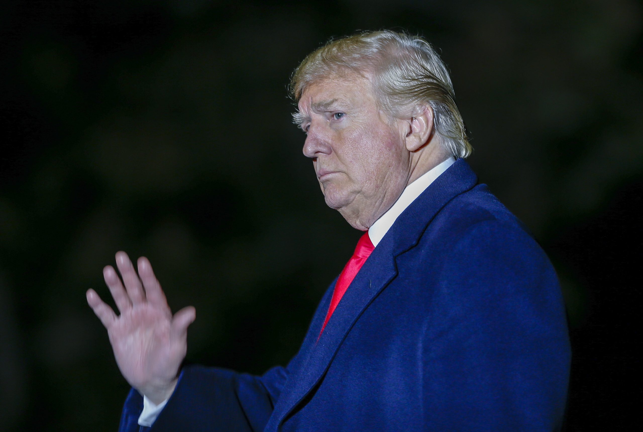 Pequim e Moscovo desmentem ter telemóvel de Trump sob escuta
