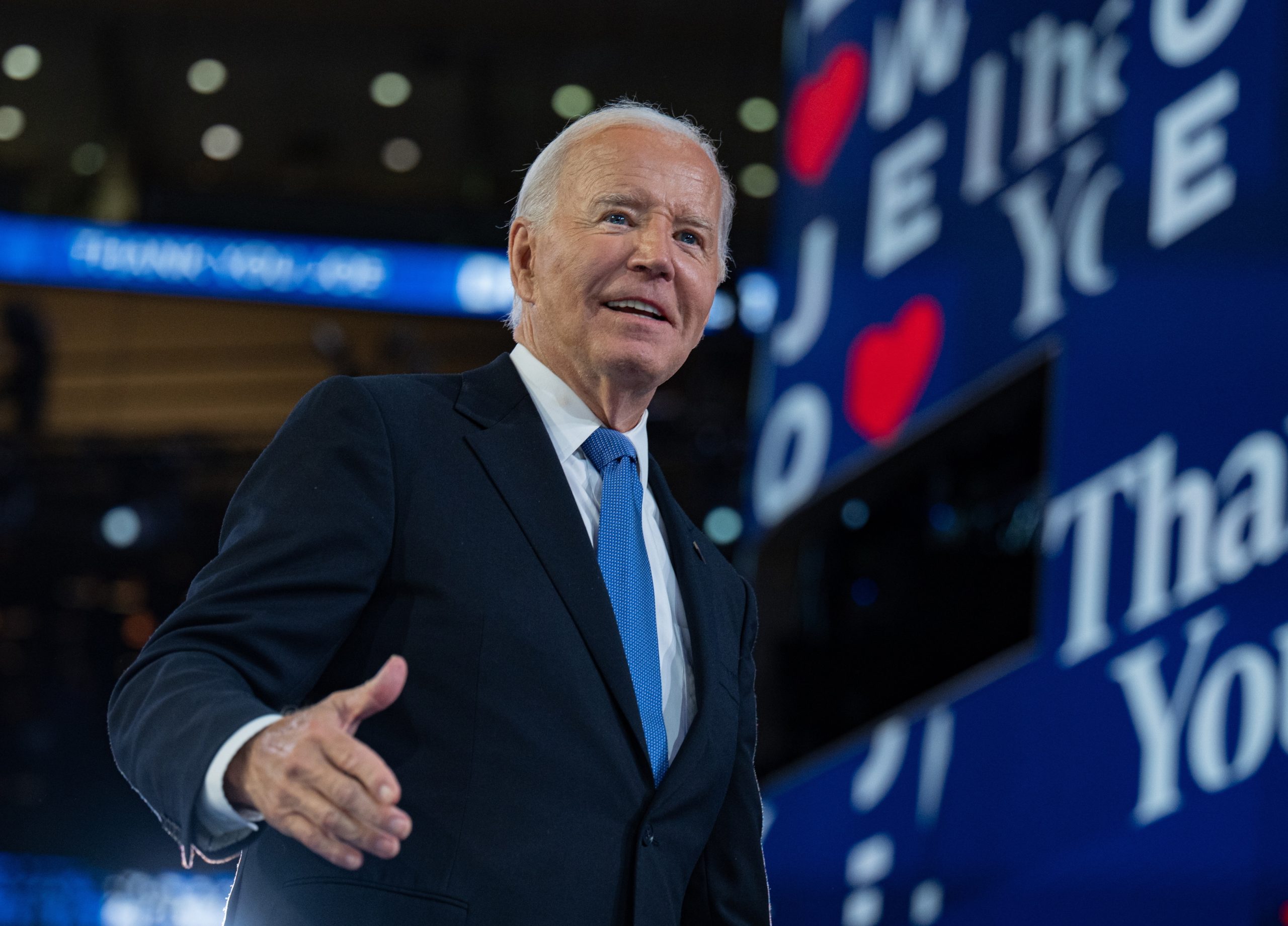 Biden critica suspensão judicial da legalização de meio milhão de imigrantes nos EUA