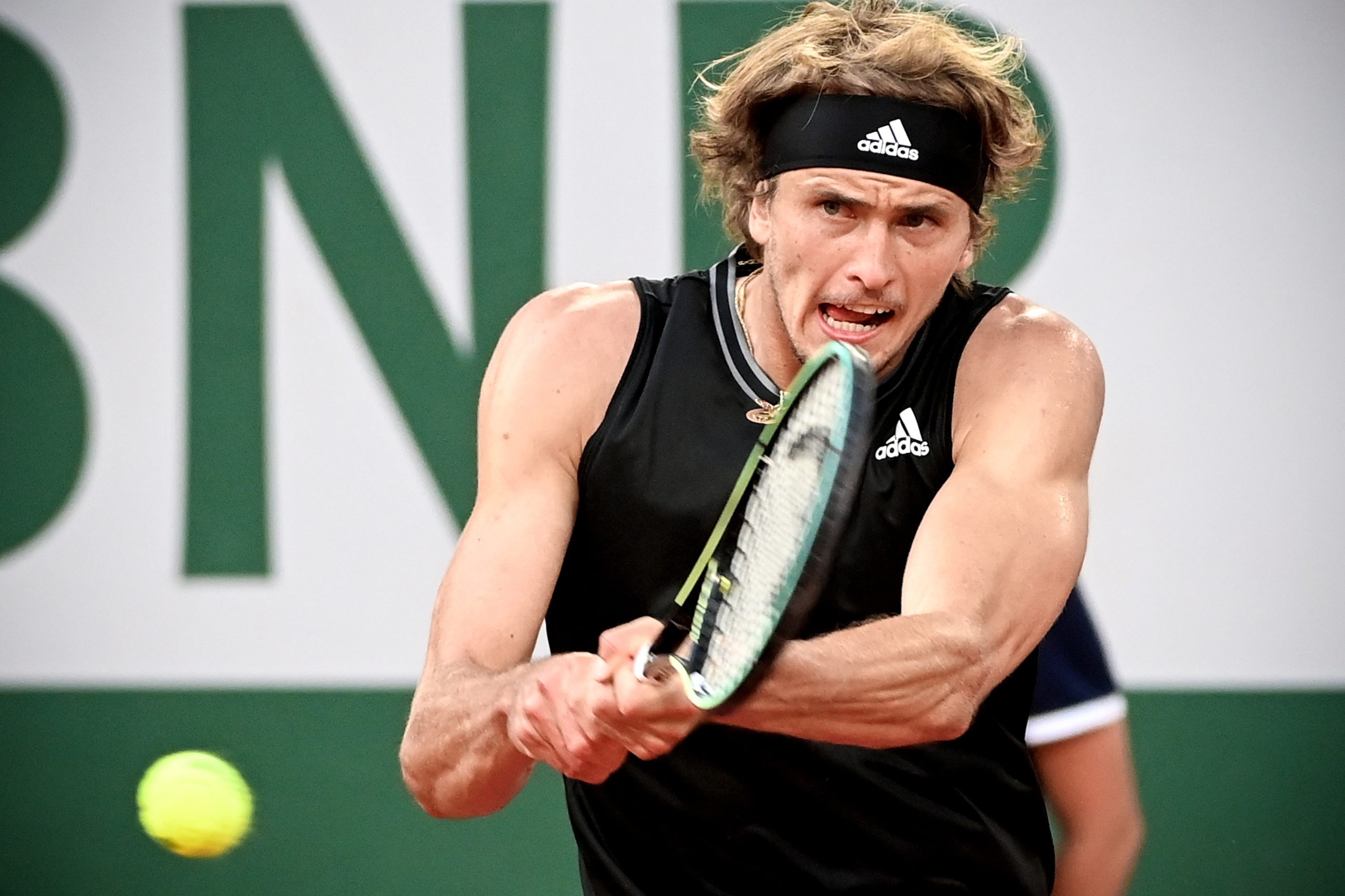 Roland Garros: Zverev apura-se pela primeira vez para as meias-finais em Paris