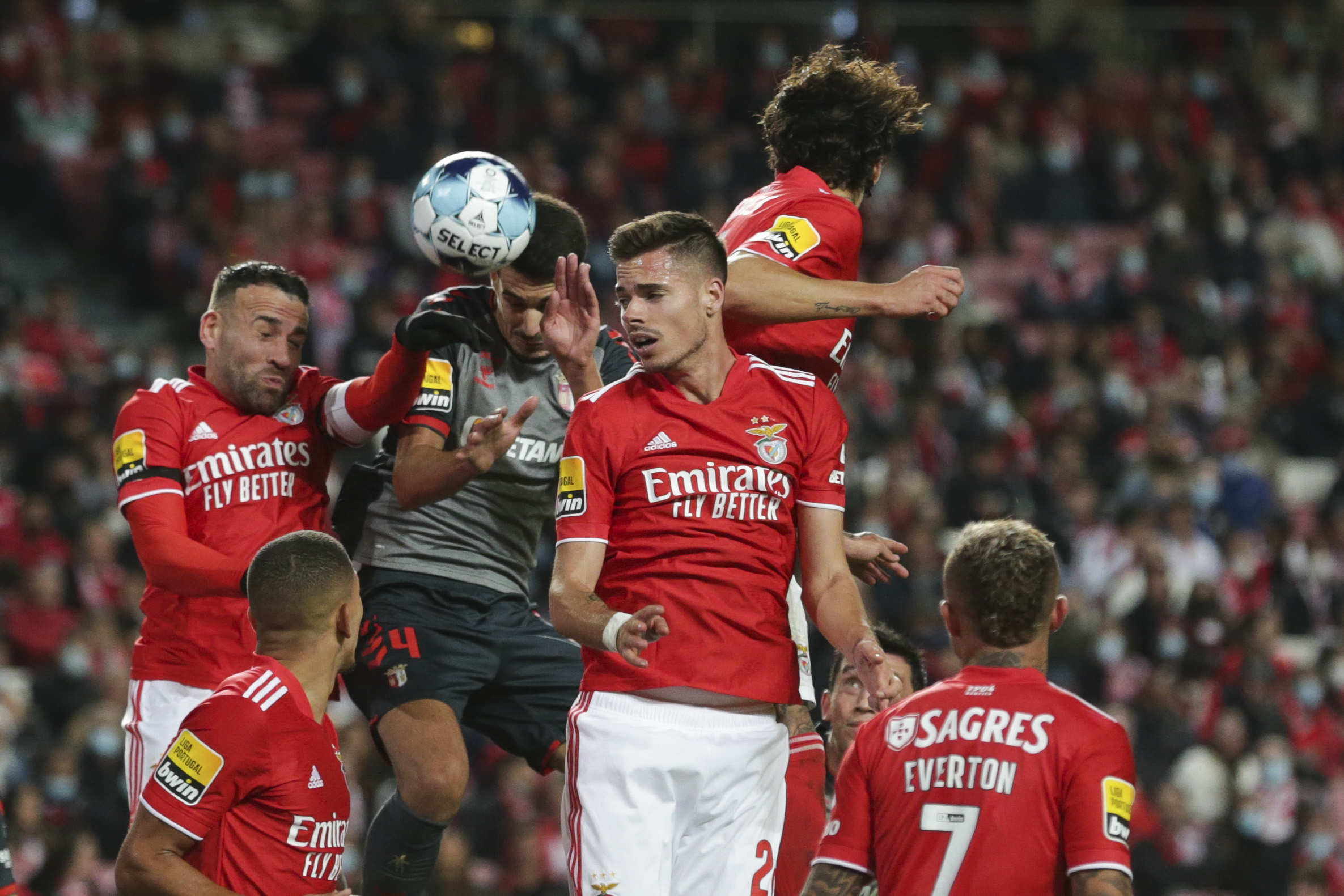 Benfica e Sporting de Braga abrem a ronda no Minho. Veja o programa da 28.ª jornada