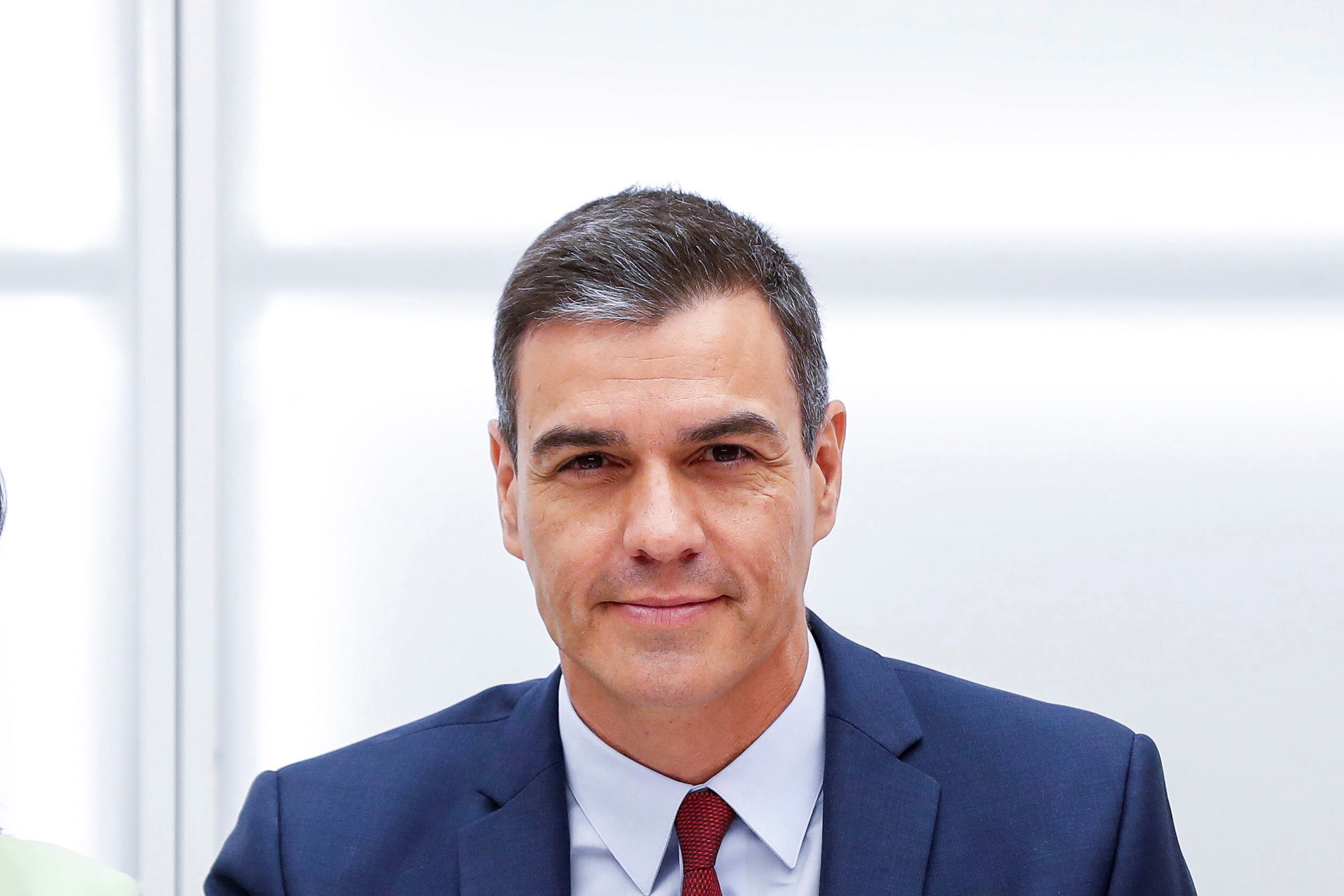 Primeiro-ministro espanhol promete subir salário mínimo, mas ainda não tem apoios suficientes
