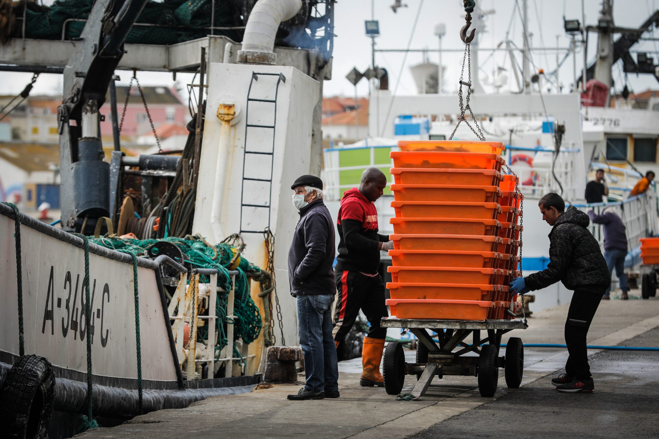 Covid-19: Surto em embarcações de pesca sobe para 30 infetados em Peniche