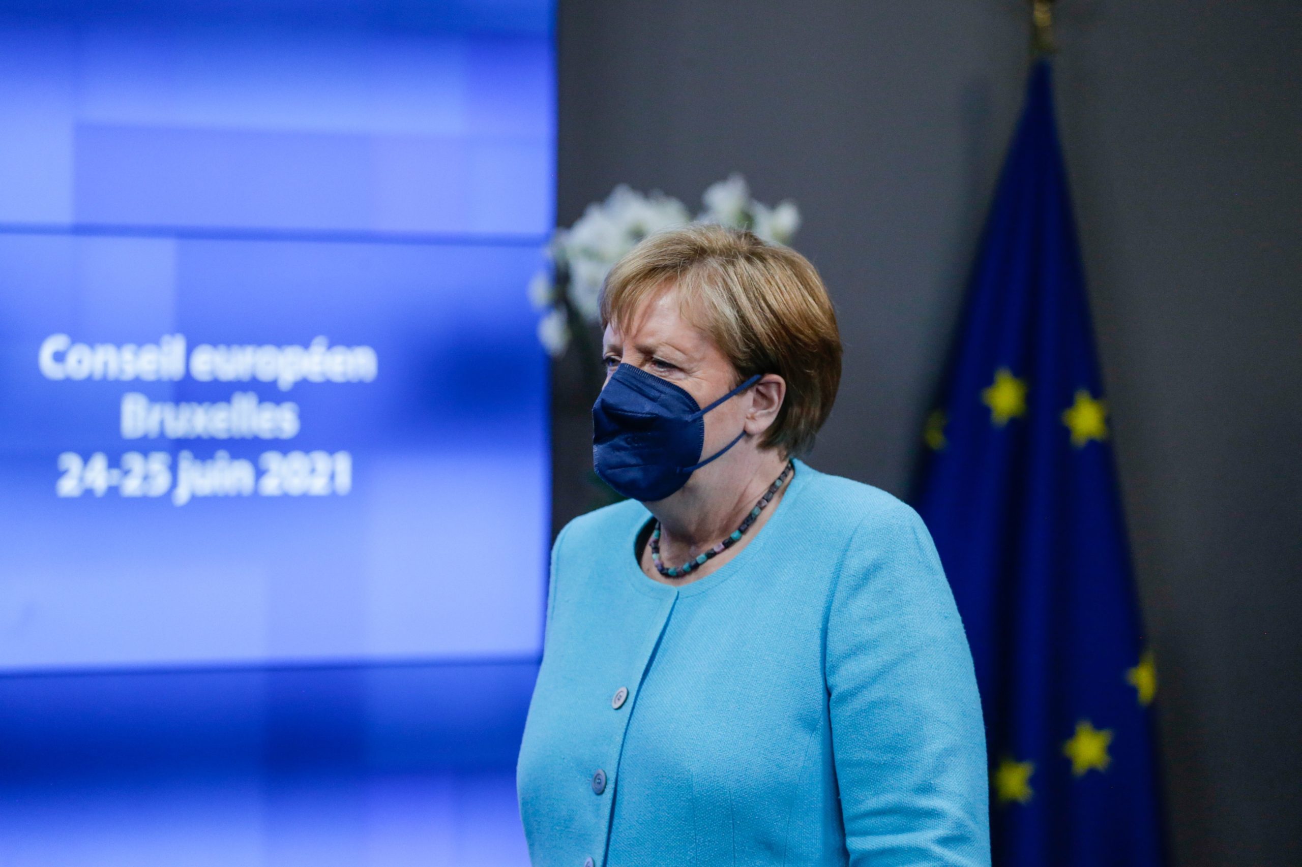 Costa convenceu Merkel de que o crescimento da variante Delta em Portugal “não está ligado” à final da Champions