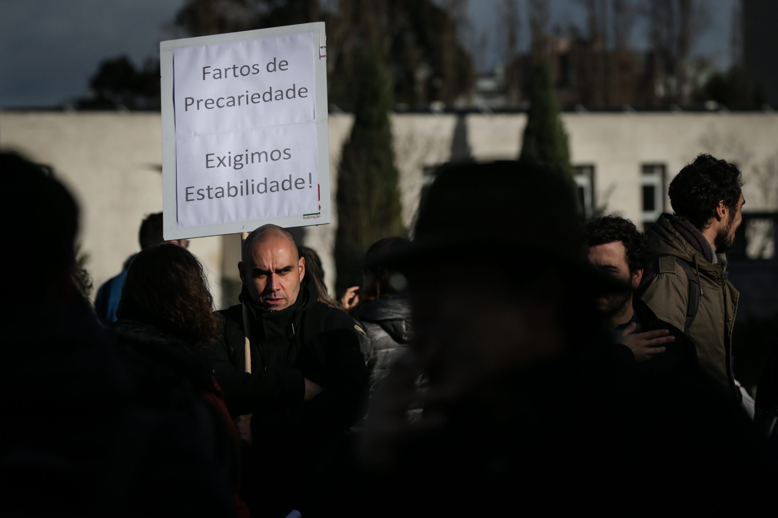Bolseiros entregam manifesto no Conselho de Reitores contra precariedade