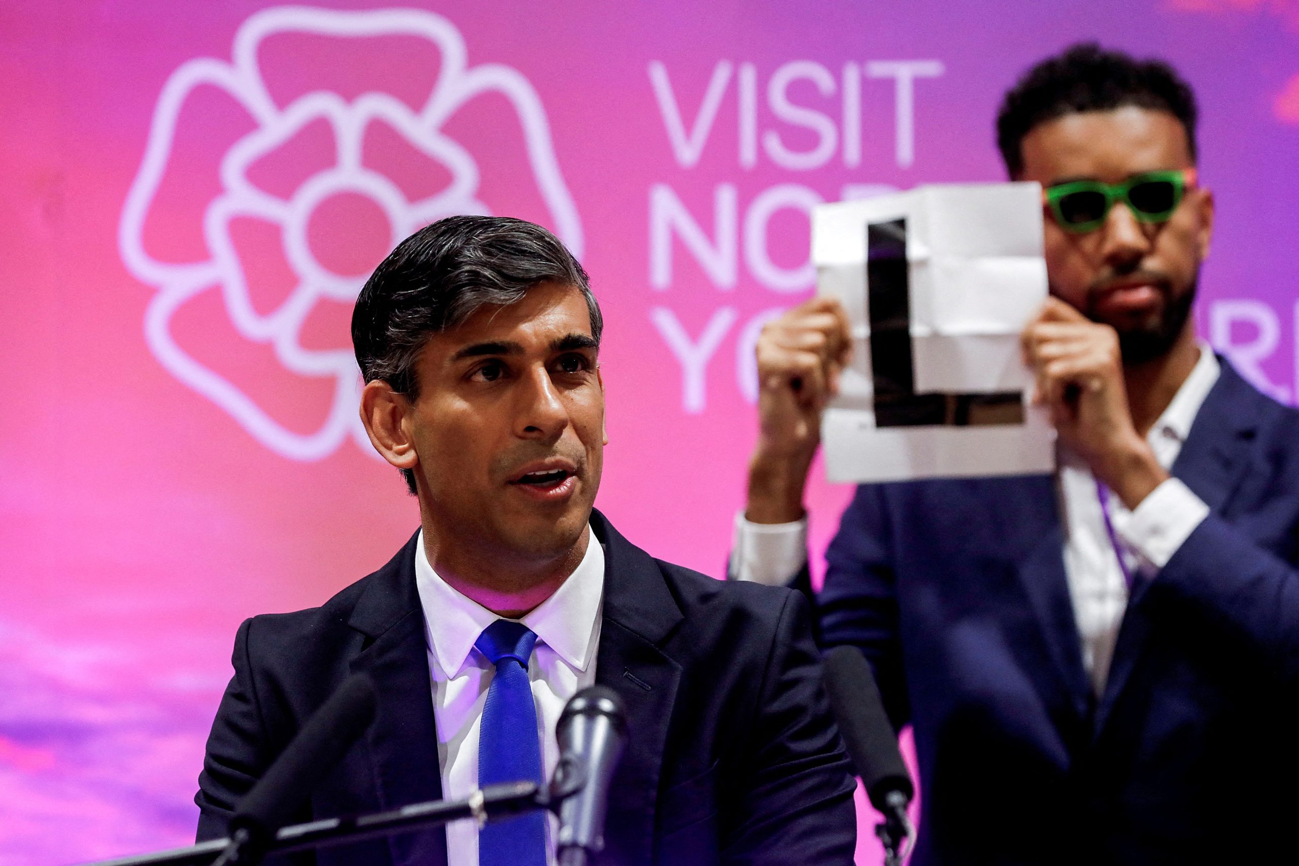 Reino Unido: Rishi Sunak reconhece vitória trabalhista e pede desculpa aos Conservadores