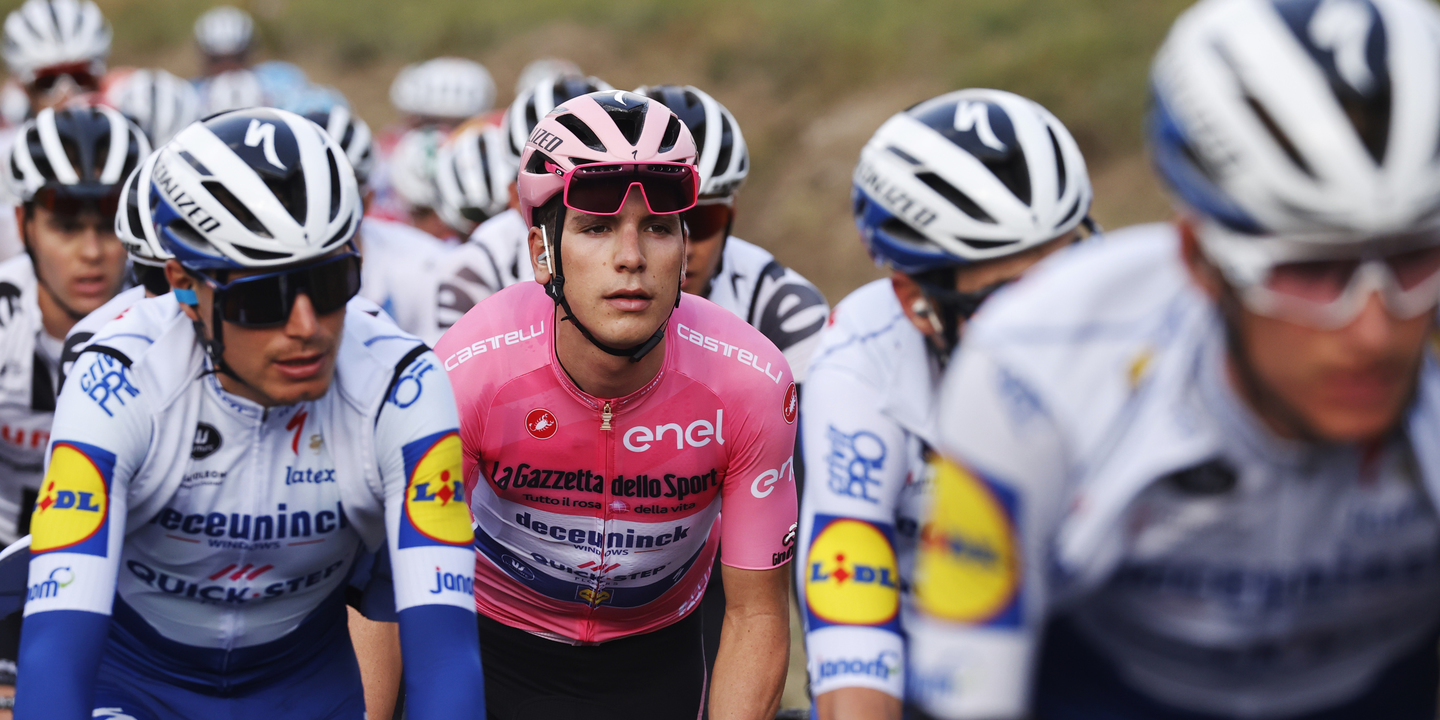 Volta a Itália: João Almeida perde a camisola rosa e cai para quinto, Wilco Kelderman novo líder