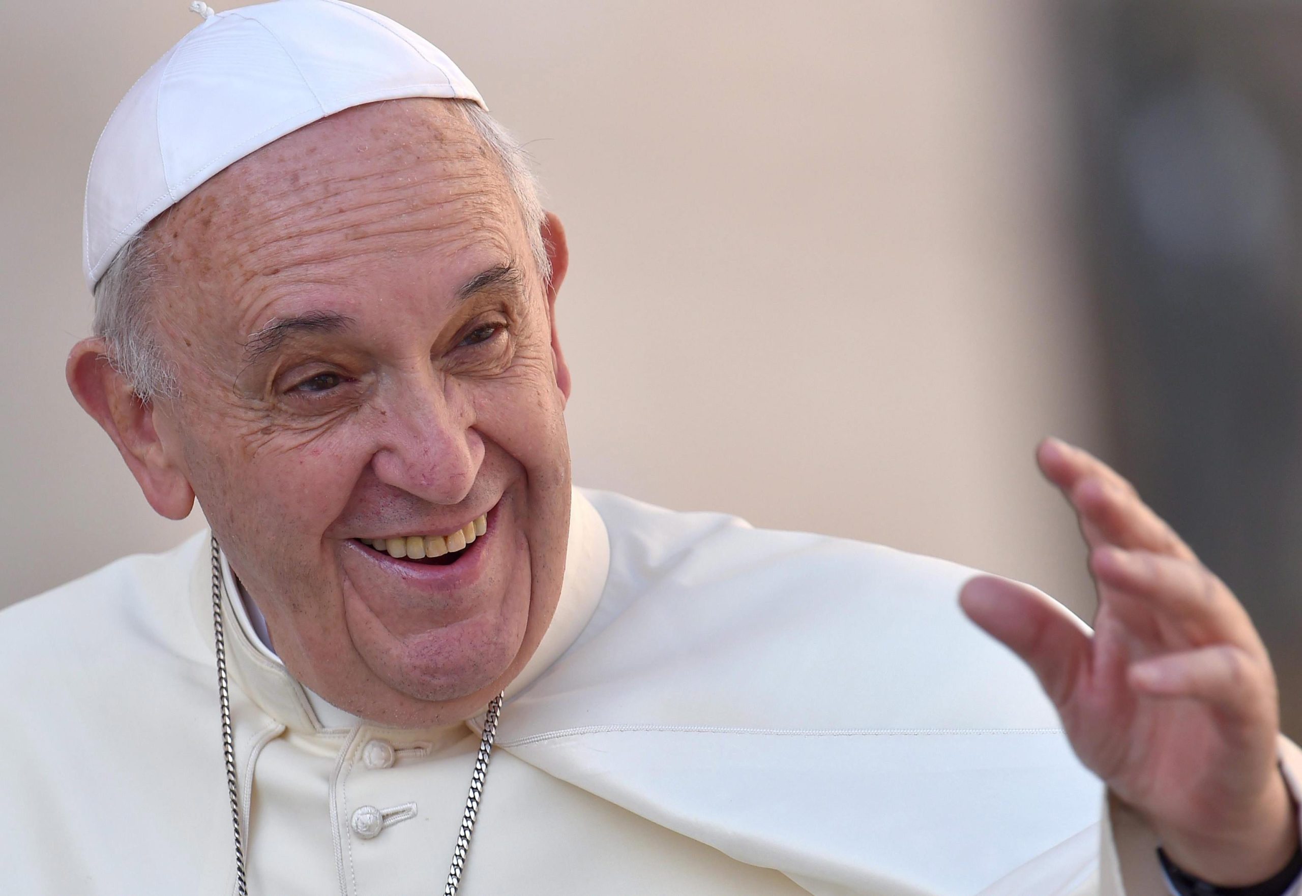 Papa Francisco diz que abertura a divorciados recasados tem apoio da Igreja