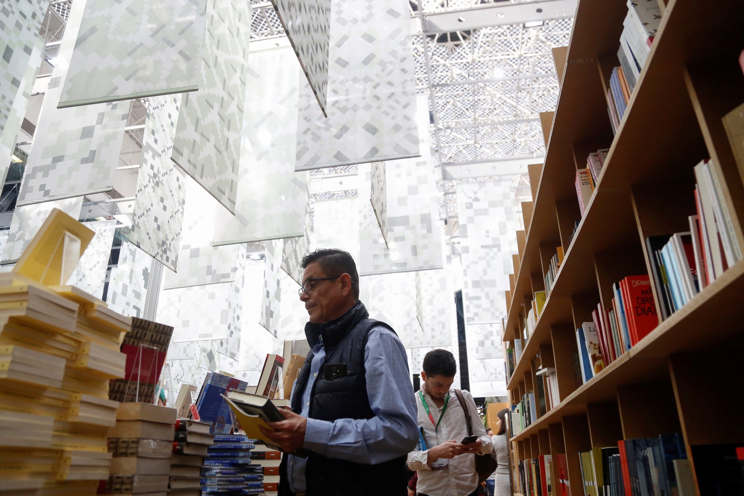 Bárbara Bulhosa sobre Feira do Livro de Guadalajara: “Preferia que houvesse um investimento maior nas traduções para o estrangeiro” e apoio aos autores