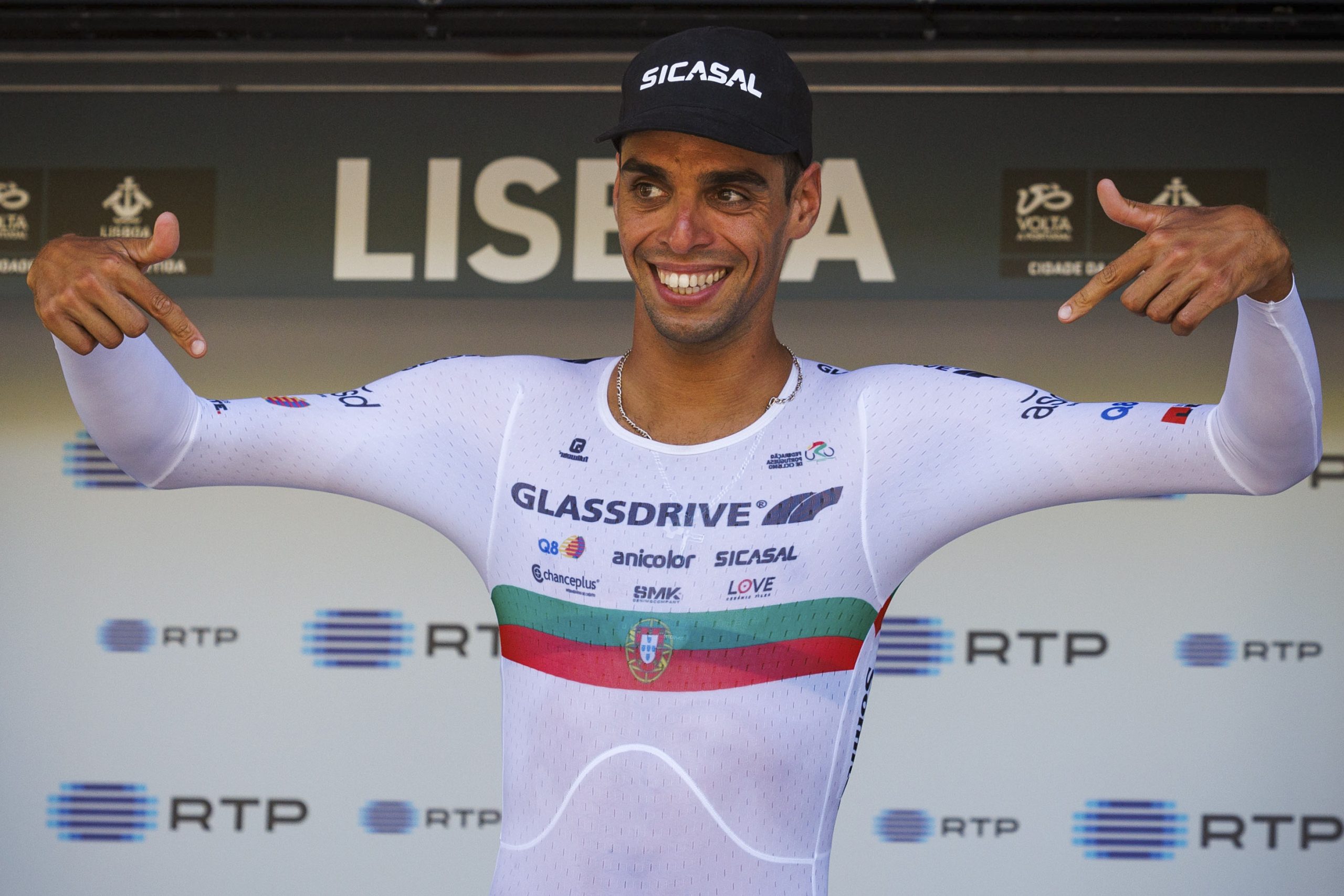 Rafael Reis vence o prólogo e é o primeiro líder da Volta a Portugal em bicicleta