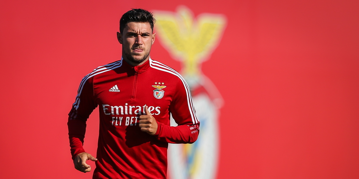 Oficial: Yaremchuk deixa Benfica para reforçar o Club Brugge por 16 milhões de euros
