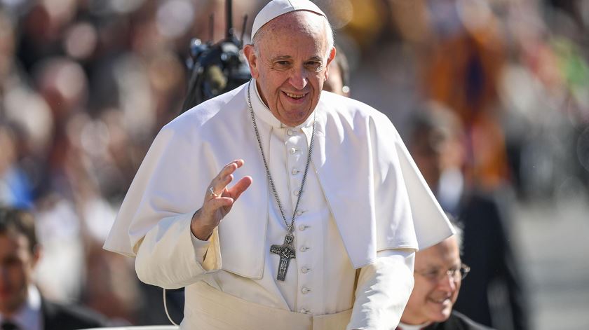 Papa Francisco chega hoje a Portugal para Centenário das Aparições