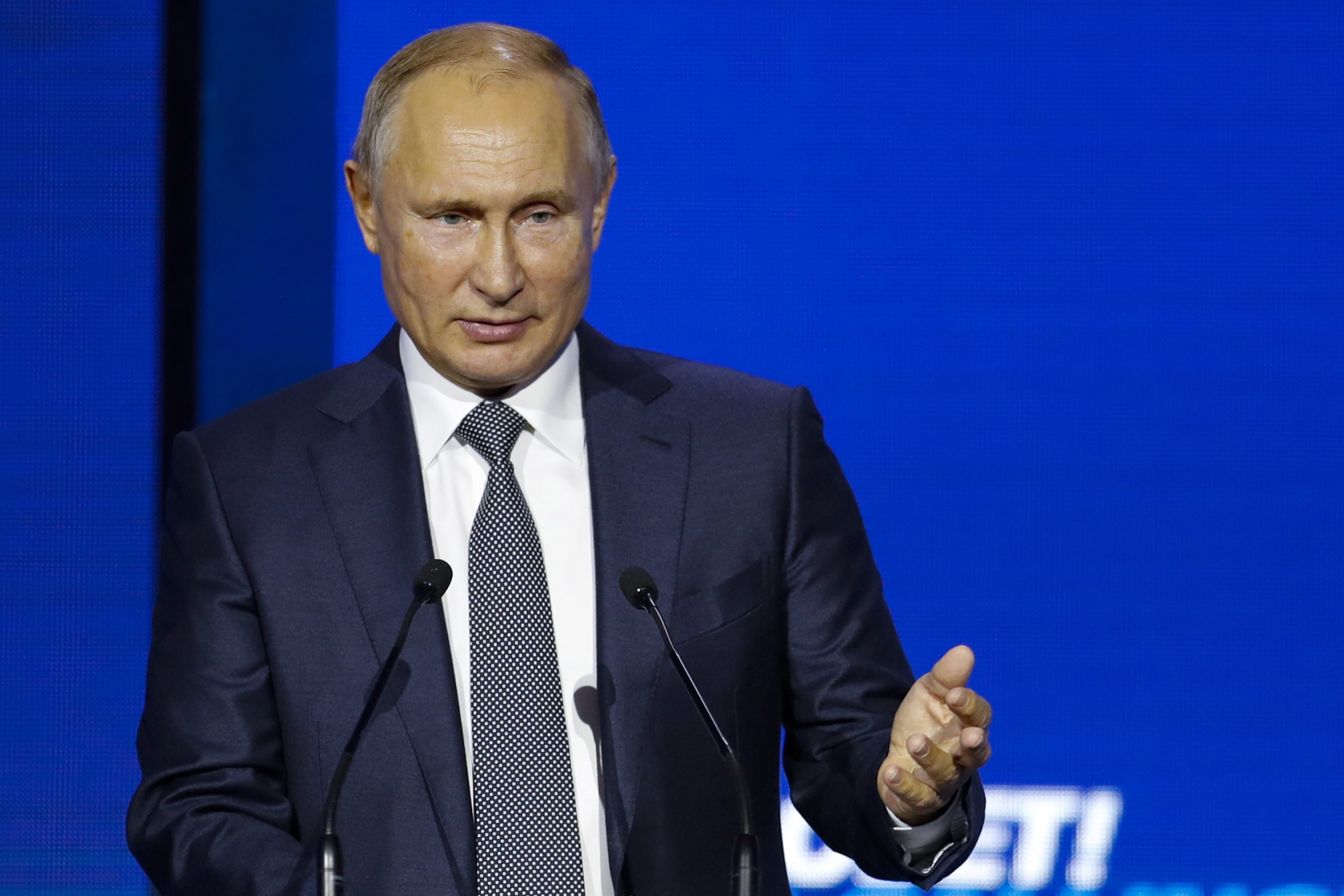Vladimir Putin defende atuação da guarda costeira russa no incidente com navios ucranianos