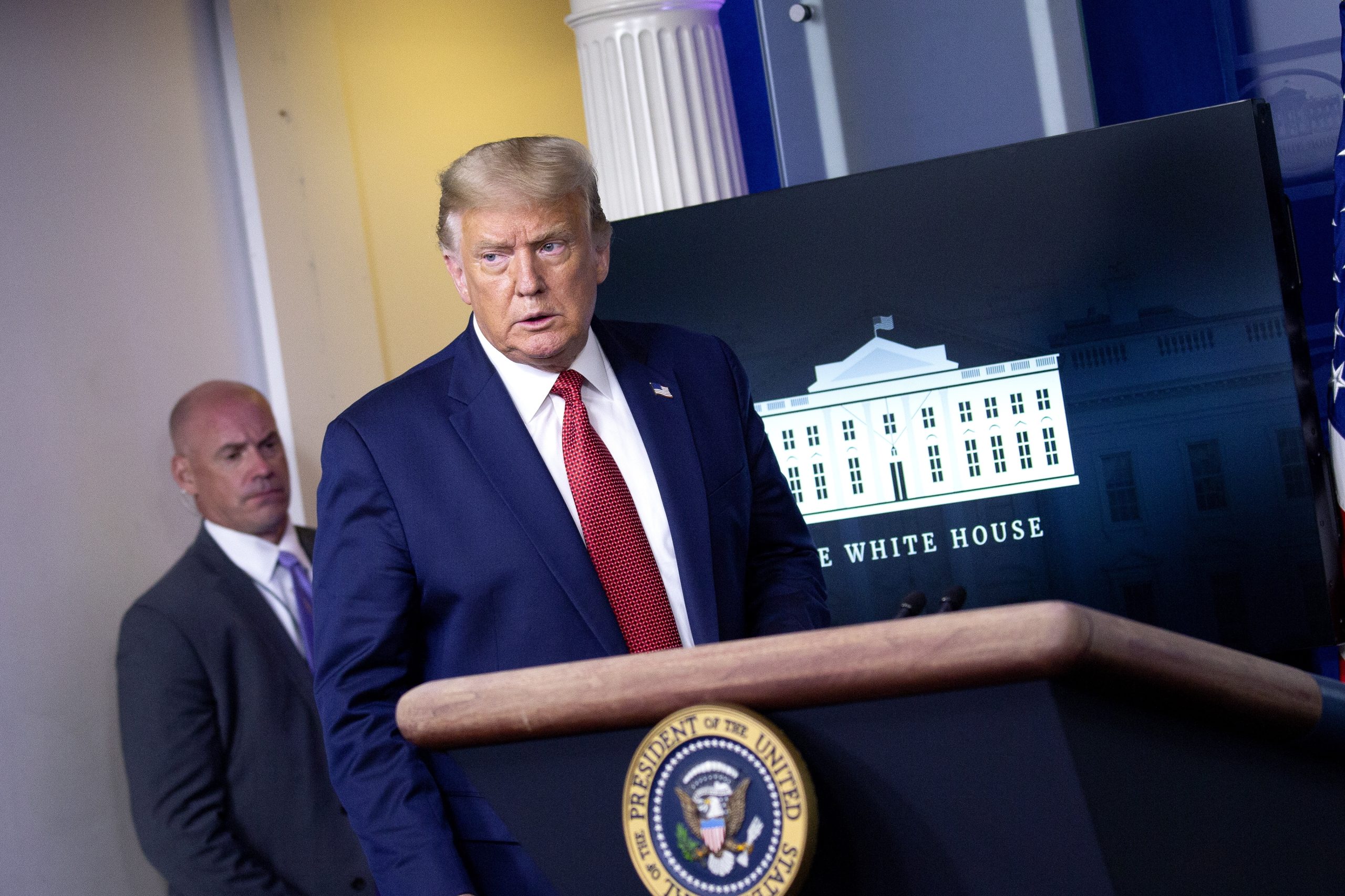 Trump anuncia que Israel e Emirados Árabes Unidos alcançaram acordo histórico