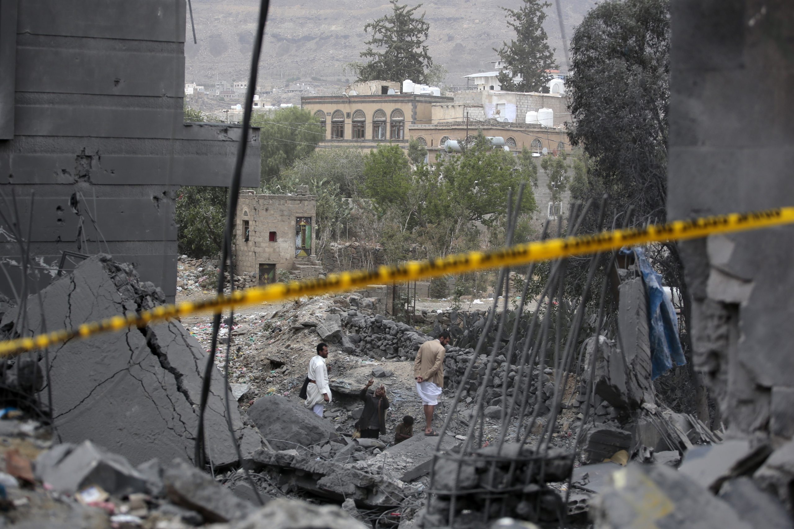 Houthis anunciam novos bombardeamentos norte-americanos no Iémen
