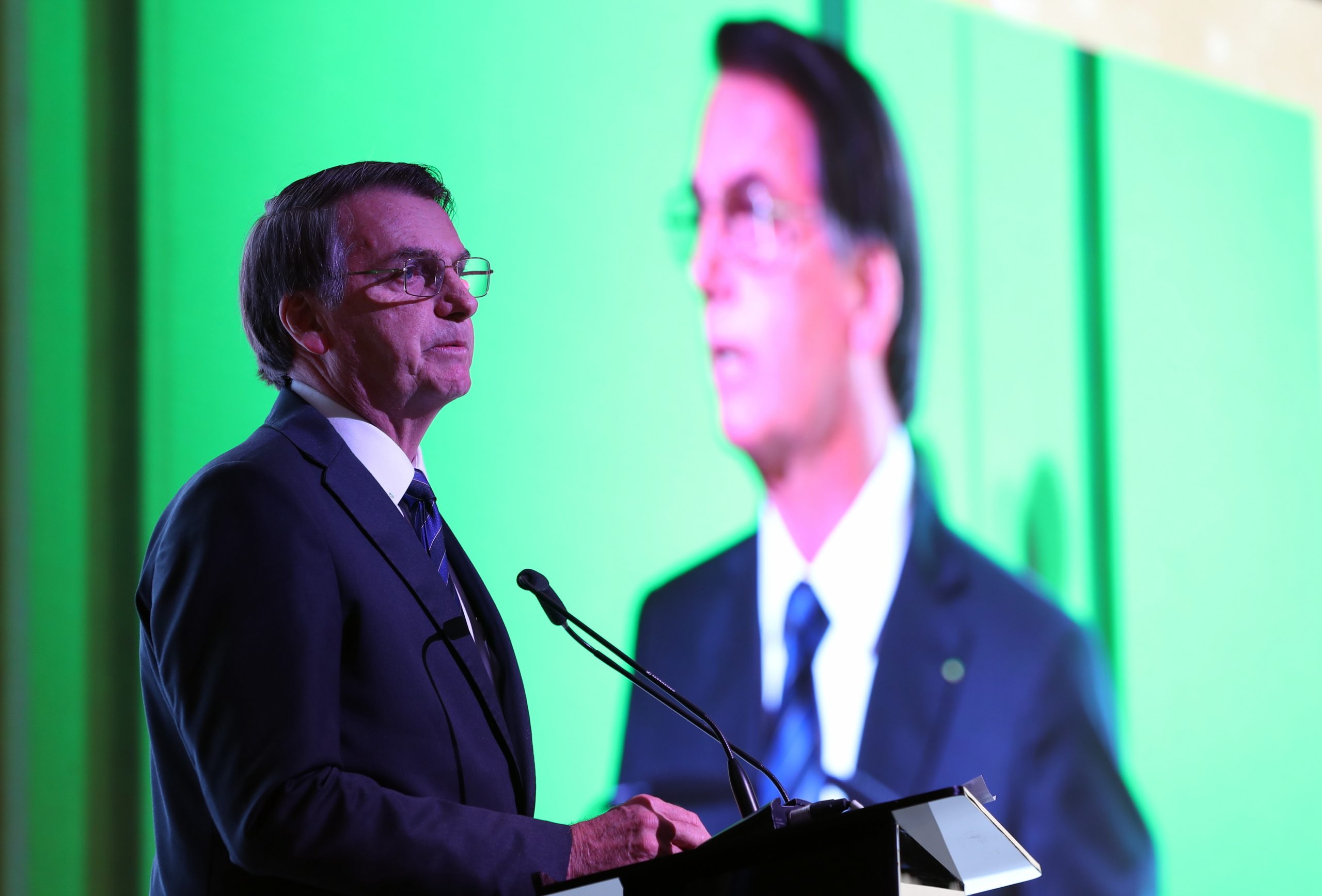 Bolsonaro revela que Brasil foi convidado para aderir à OPEP e quer aceitar