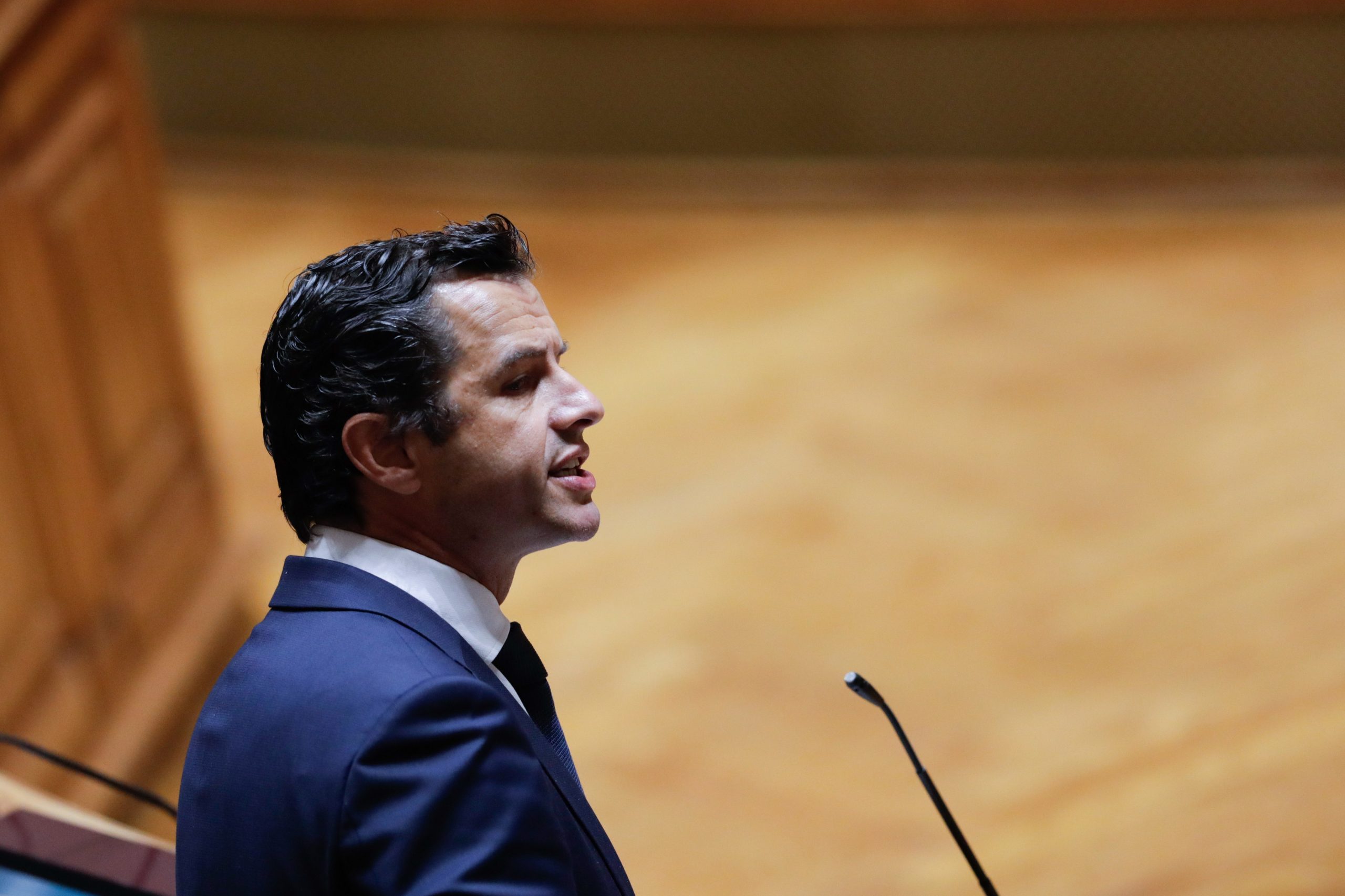 PSD pede alteração a lei que de medidas excecionais para reclusos. O objetivo é clarificar que estas cessam quando terminar calamidade