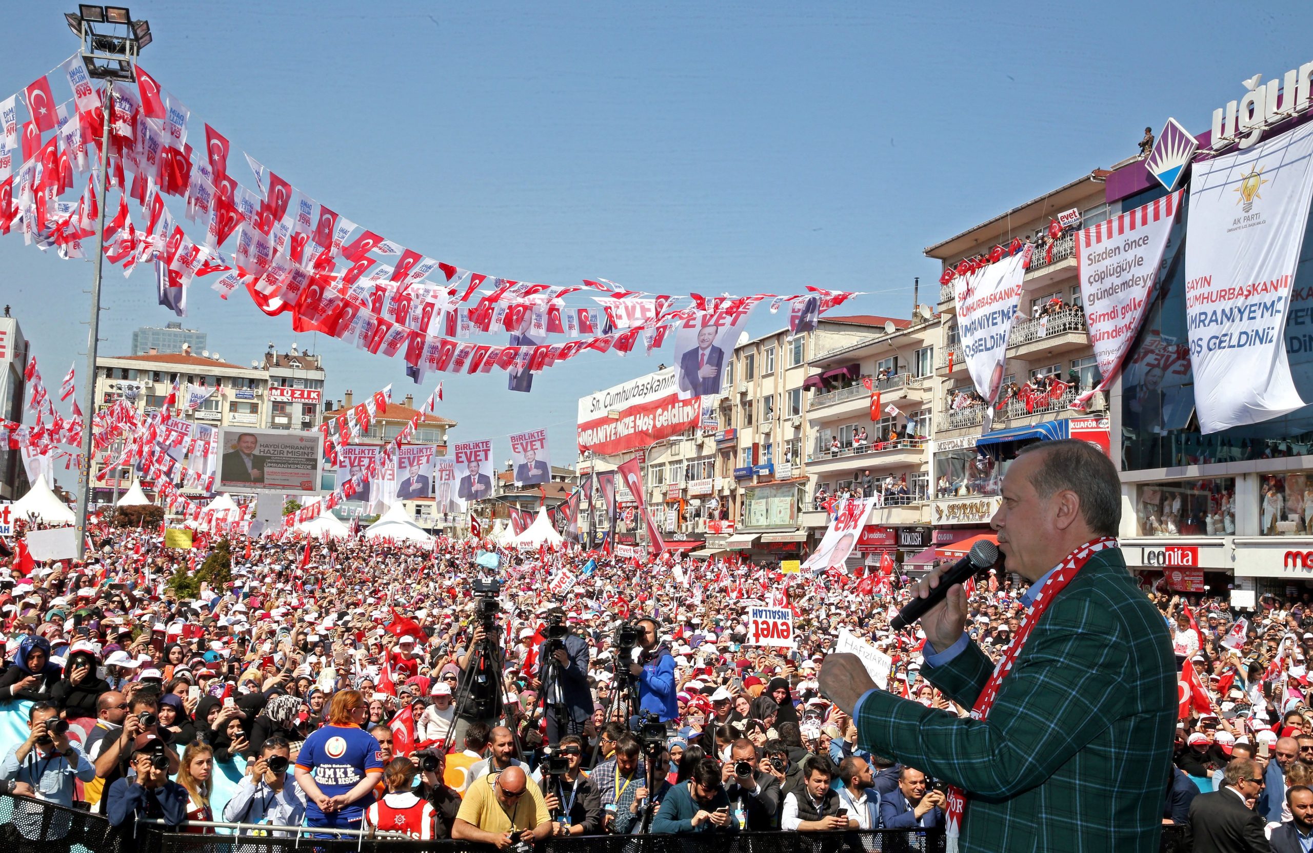 Erdogan fala em “decisão histórica” e pede “respeito pelo resultado”