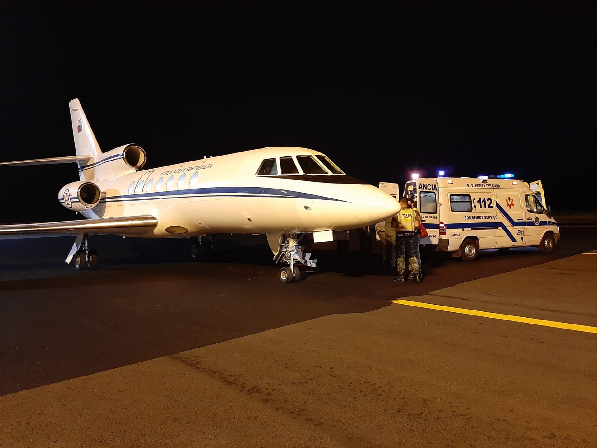 Força Aérea transporta bebé de urgência dos Açores para hospital em Lisboa