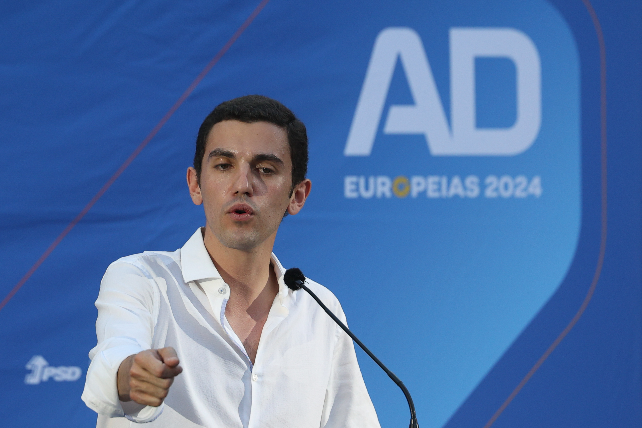 Sebastião Bugalho tem esperança de ver “um dia” eurodeputados ucranianos a seu lado