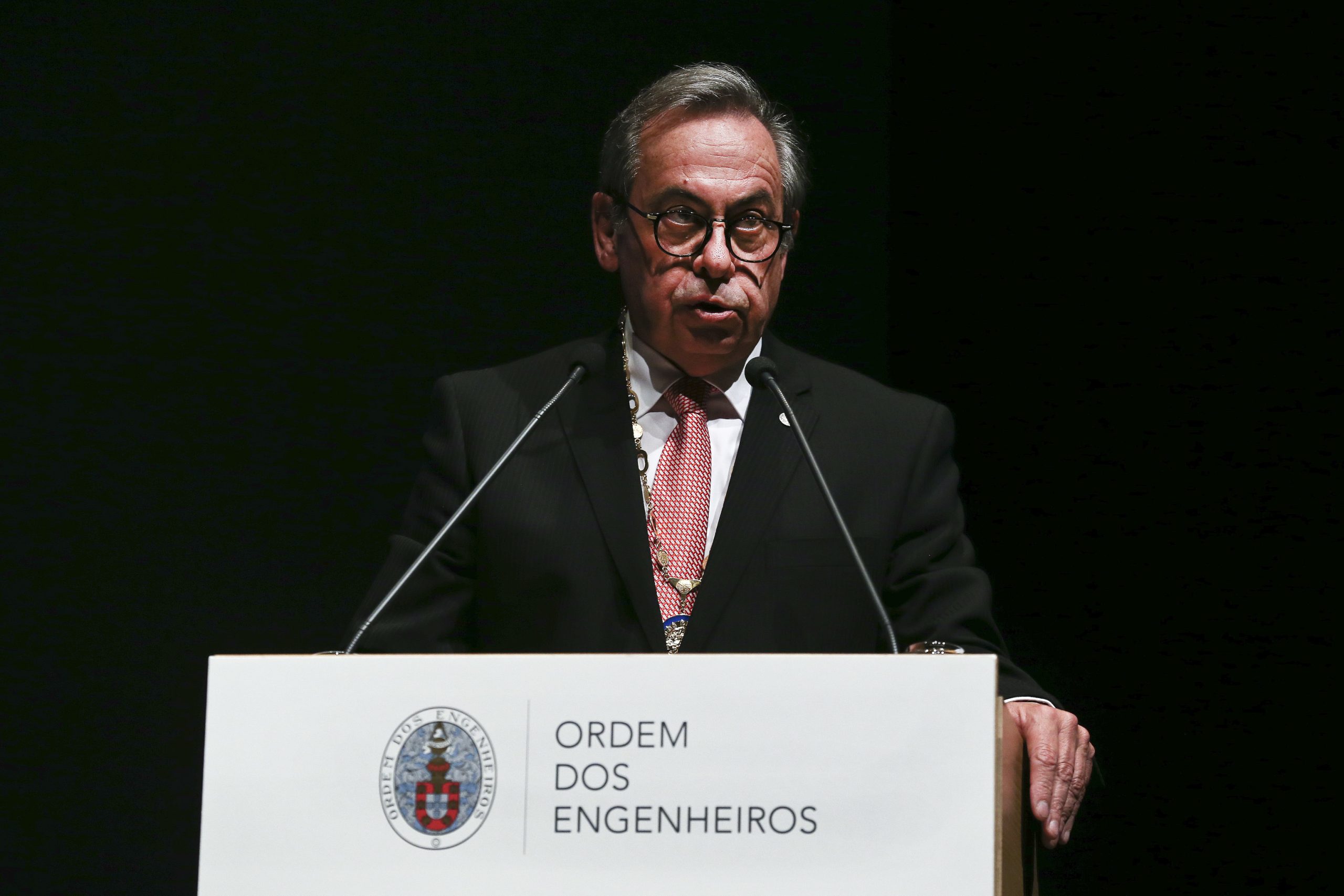 Carlos Mineiro Aires reeleito bastonário da Ordem dos Engenheiros