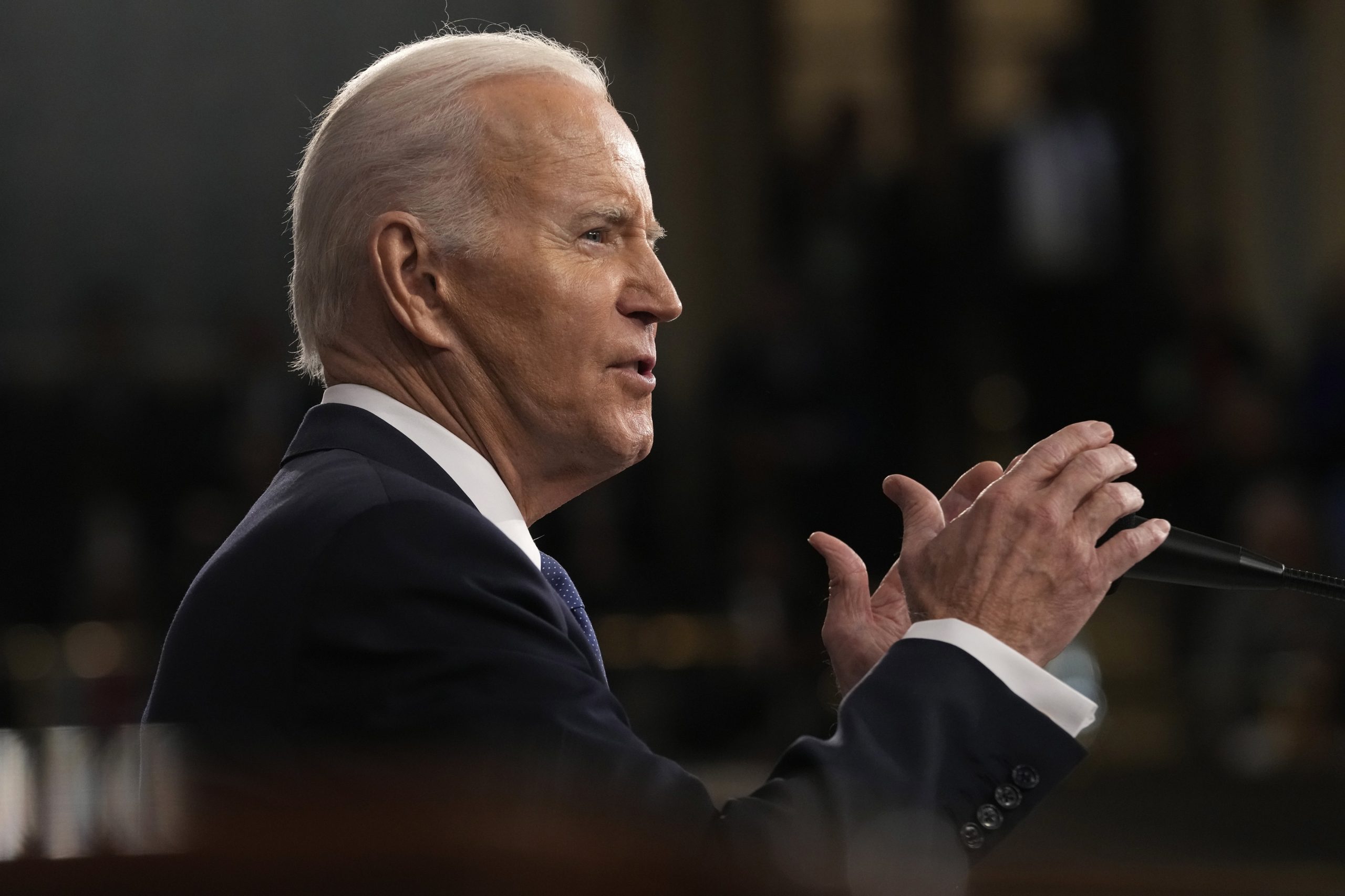 Biden quer que ricos paguem mais impostos para financiar Medicare