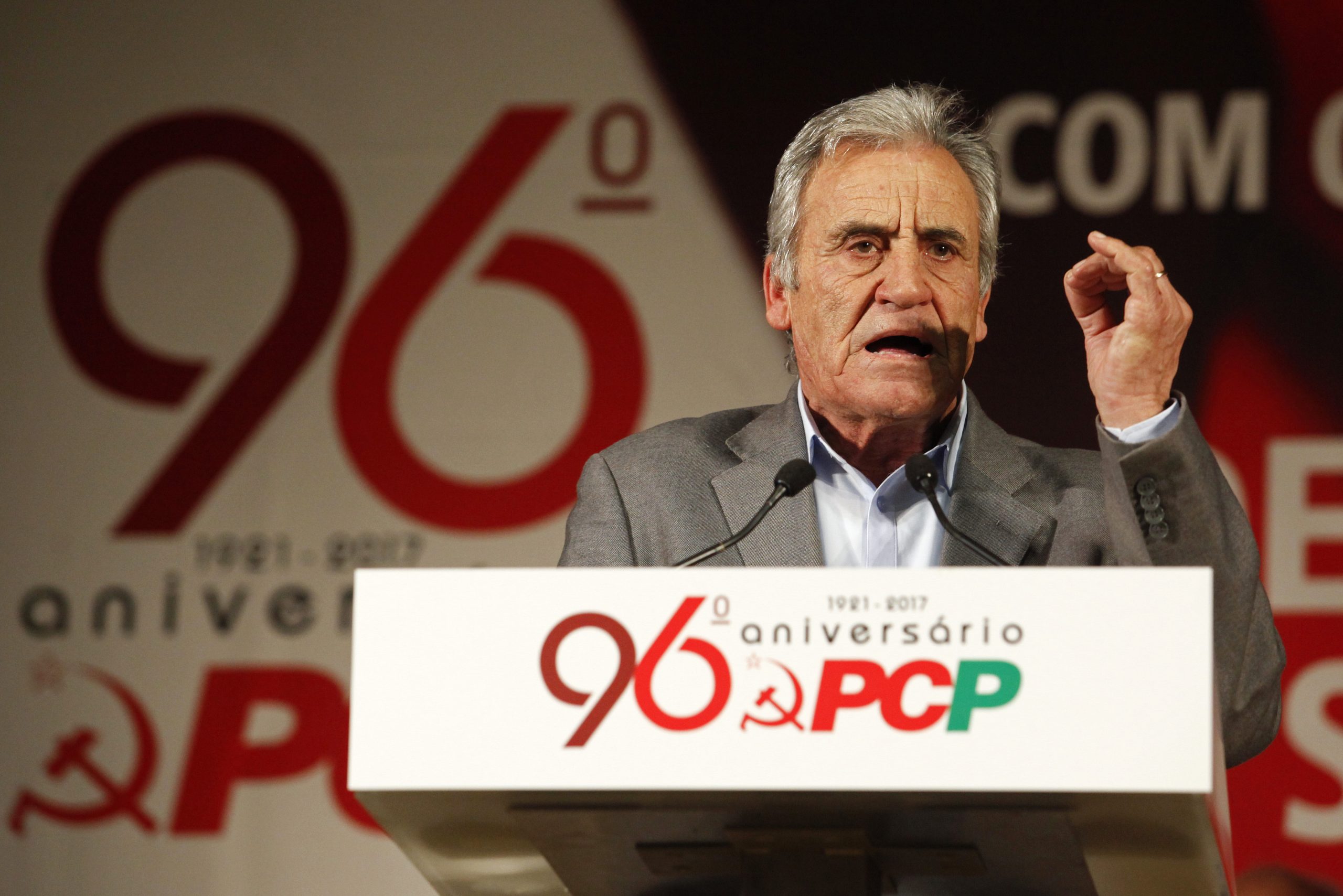 Jerónimo de Sousa critica Governo por “obsessão do défice”