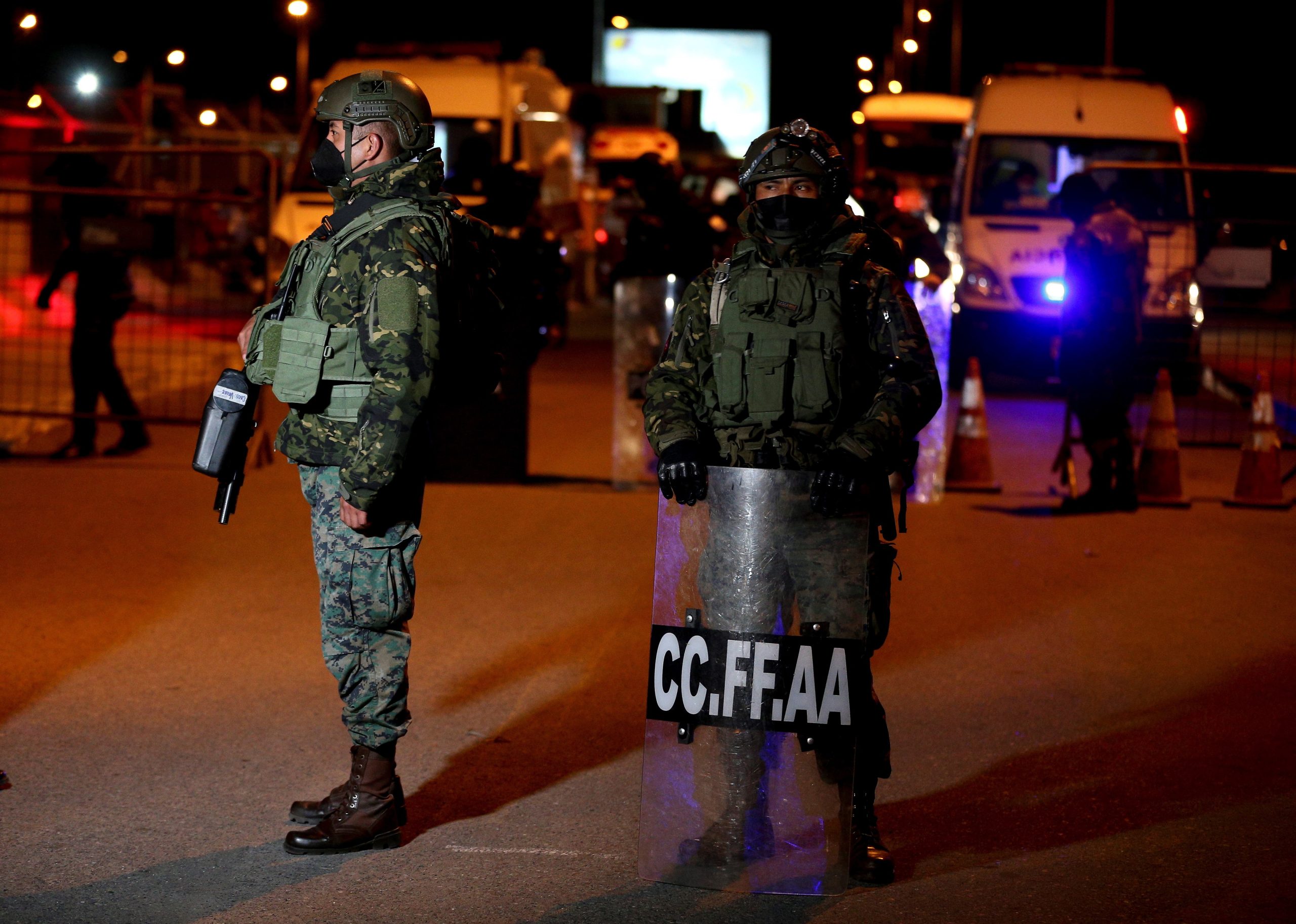 Equador declara estado de exceção nas prisões após mais de 100 mortos