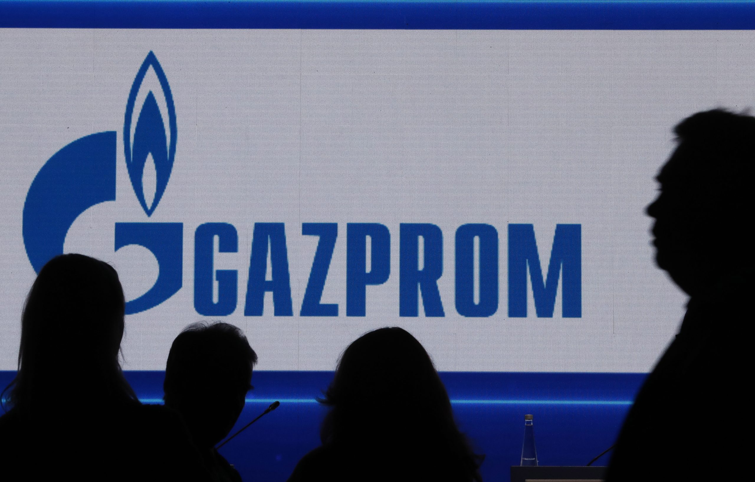 Gazprom ameaça cortar fornecimento de gás em caso de teto aos preços