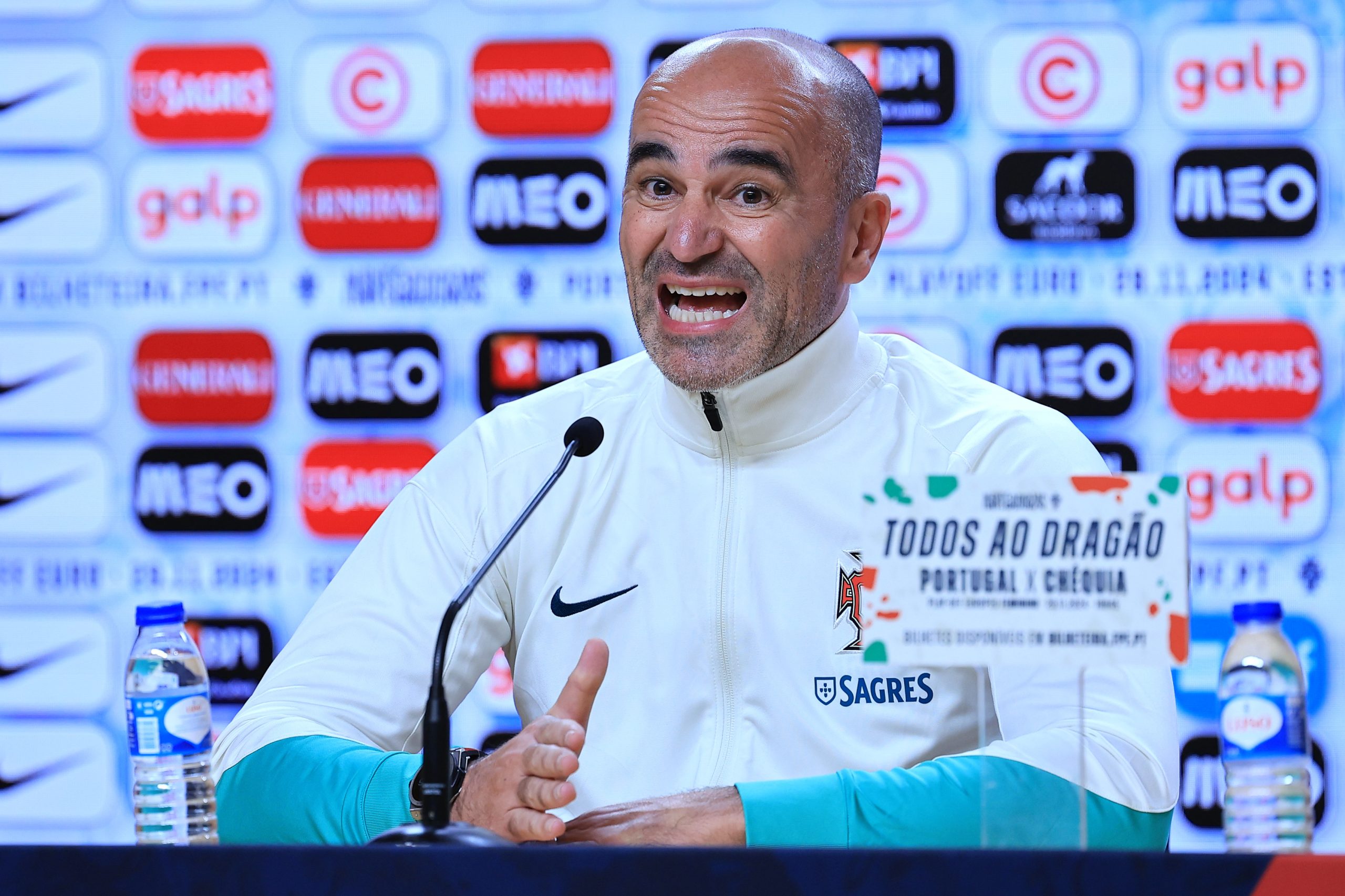 Roberto Martínez diz que lesões fazem do jogo com Polónia um “desafio” para Portugal