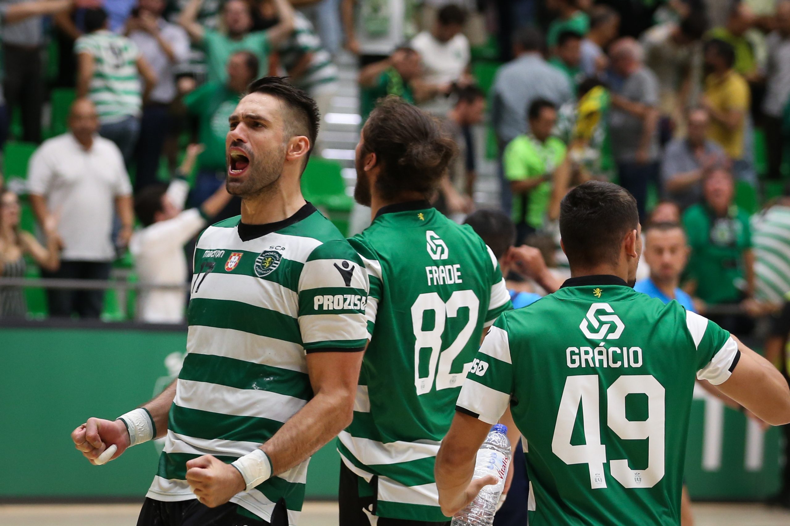 Carlos Ruesga dá triunfo ao Sporting na receção ao Benfica no nacional de andebol