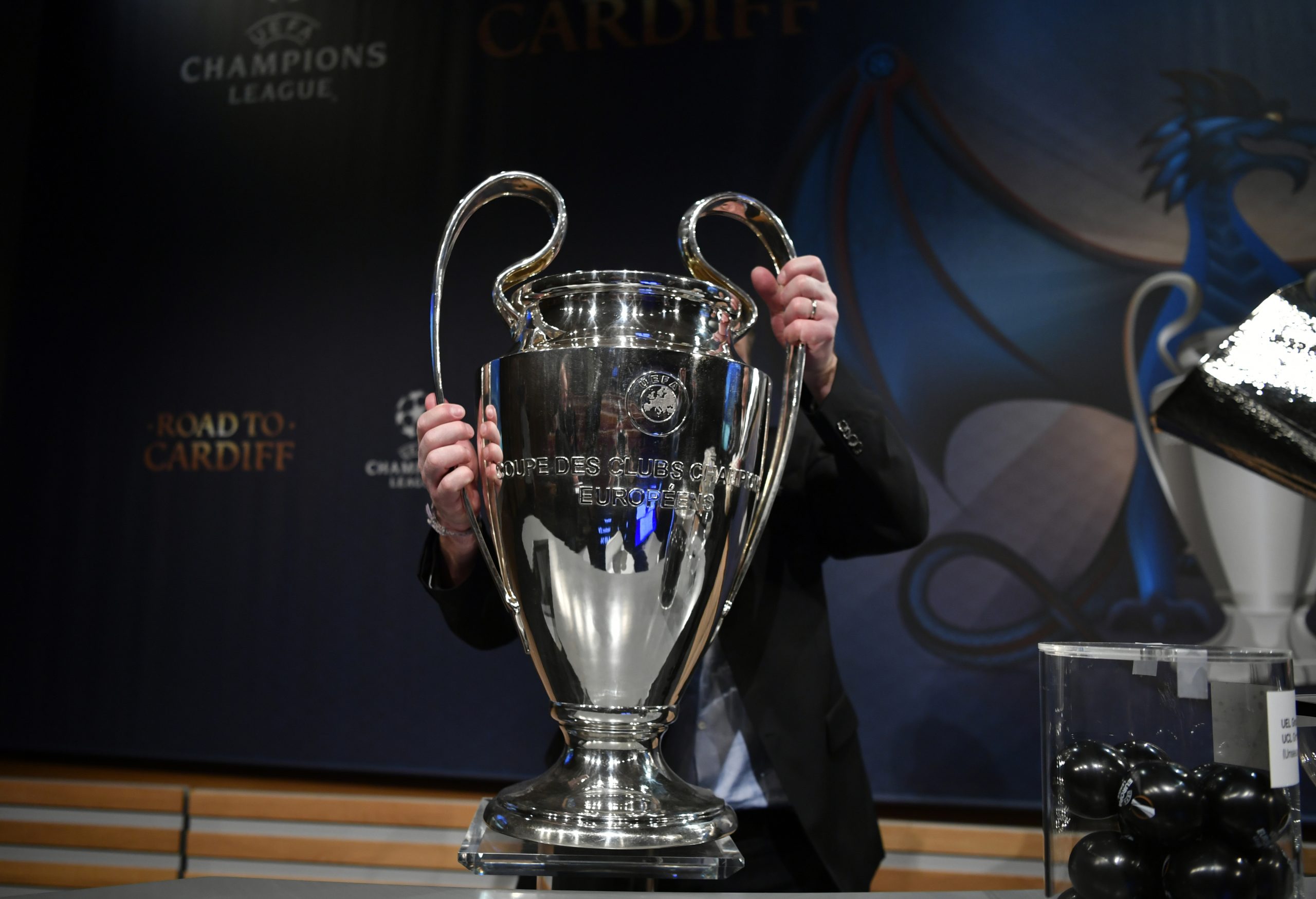 Liga dos Campeões: É praticamente impossível Barcelona e Bayern passarem às ‘meias’. Os números são da UEFA