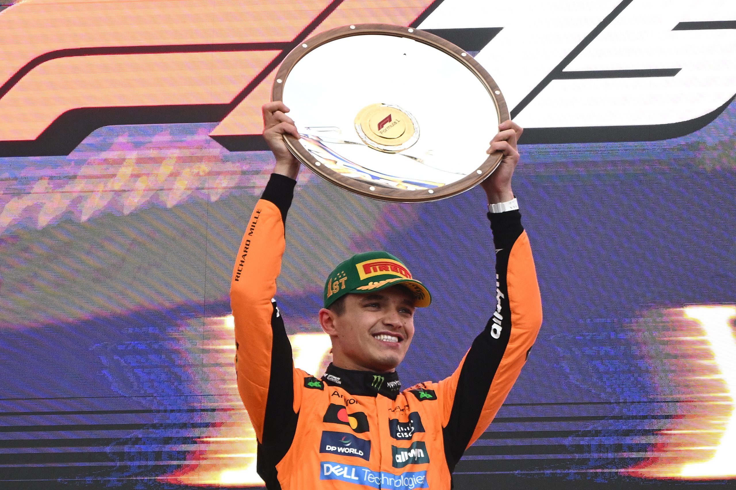 Norris conquista primeiro título mundial apesar da vitória de Verstappen em Abu Dhabi