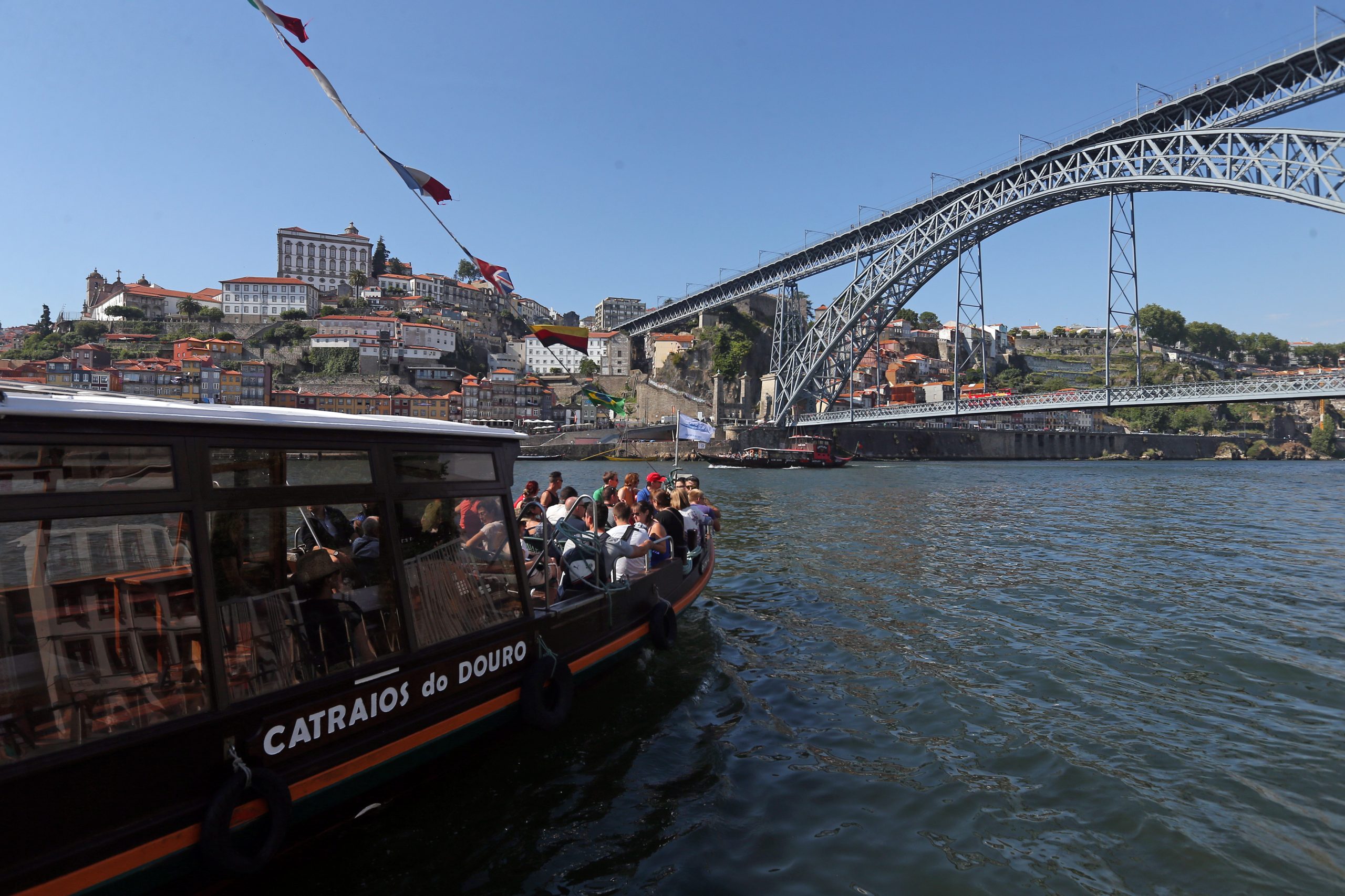 Covid-19: Movimento SalvarOturismo manifesta-se em três distritos amanhã pela sobrevivência do setor