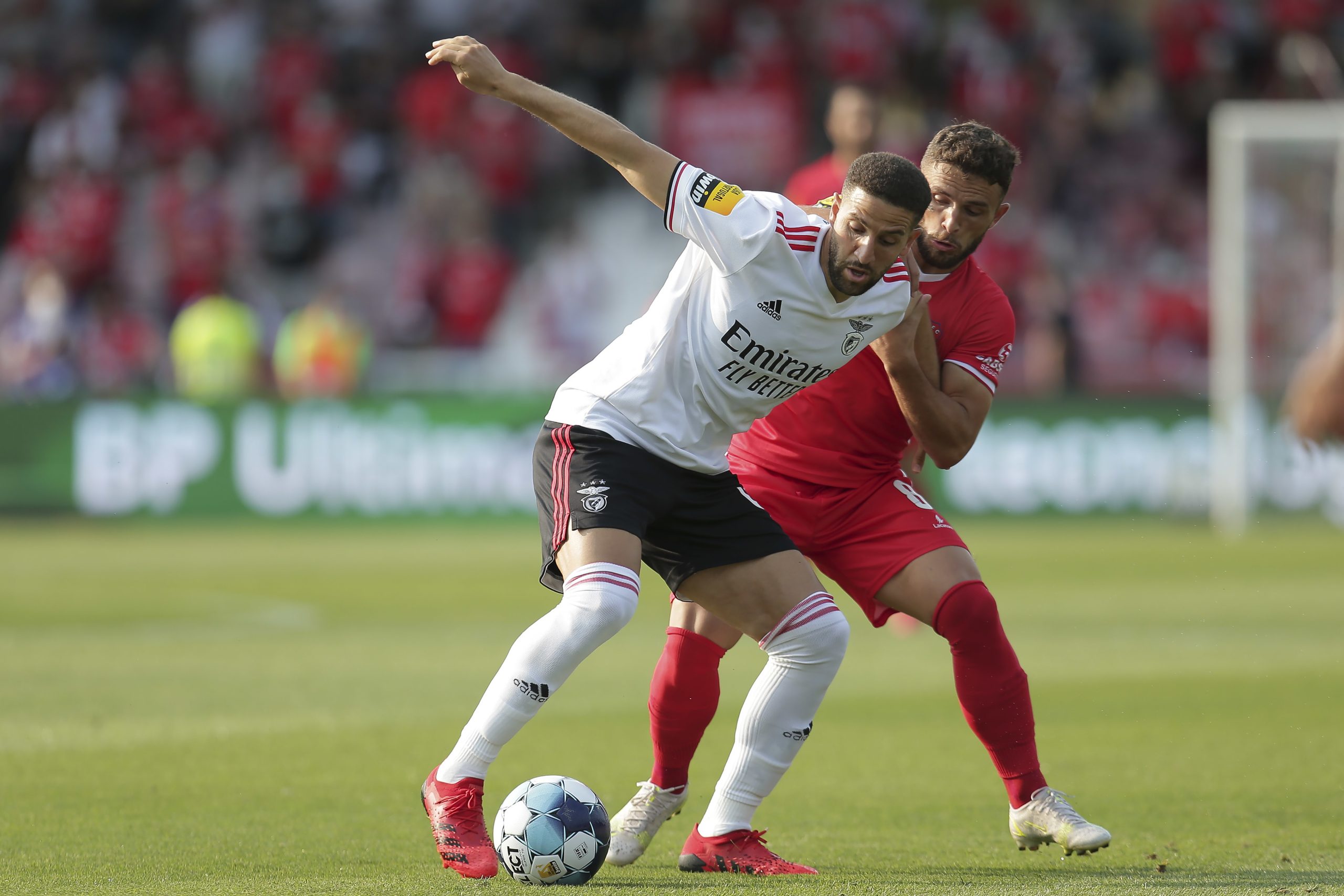Benfica vence Gil Vicente com dois golos