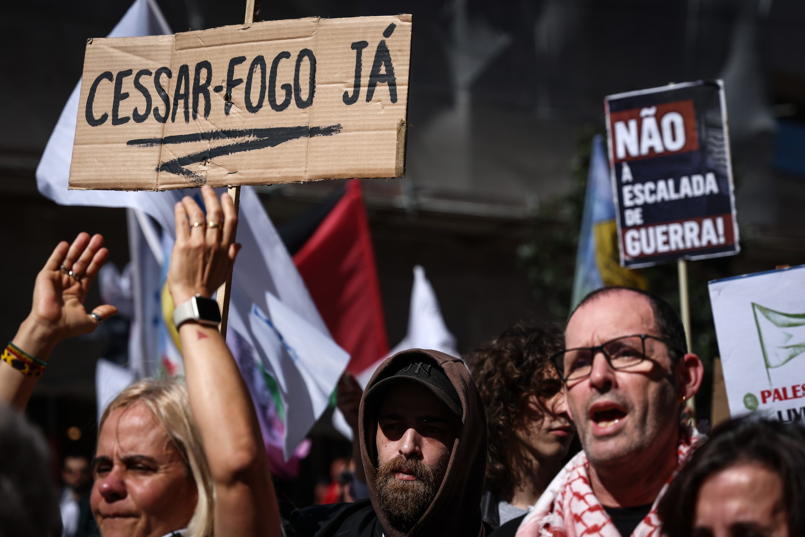 Paz e guerra entre títulos na Feira do Livro de Lisboa
