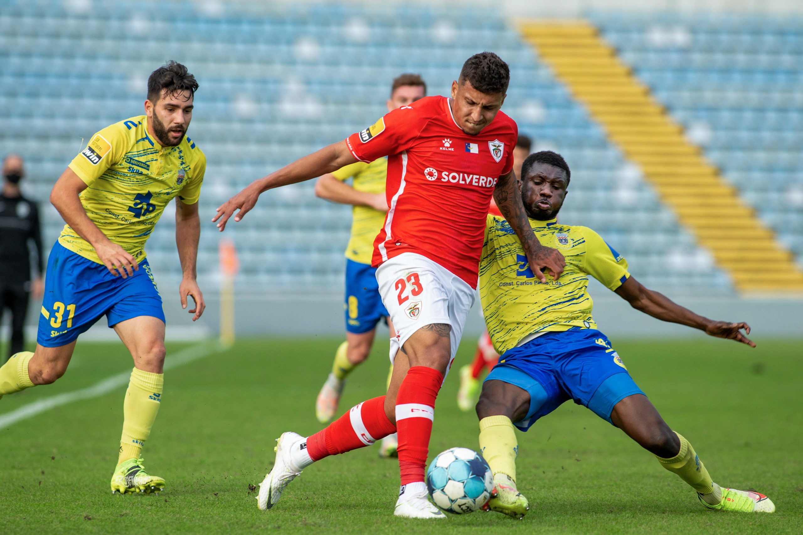 Santa Clara vence Arouca e deixa provisoriamente o último lugar da I Liga