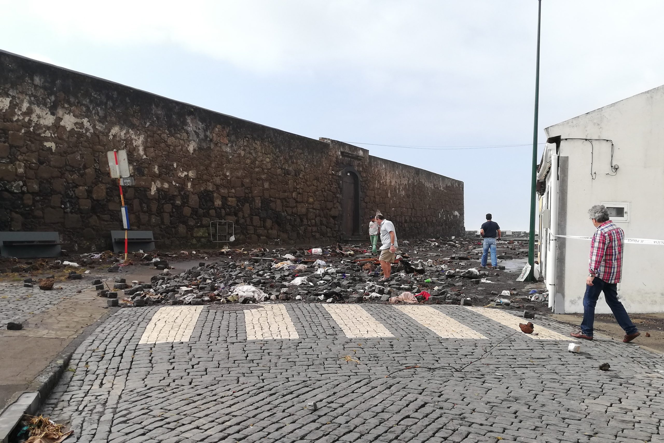 Mau Tempo nos Açores. PSD regional quer o parlamento a acompanhar a reparação dos prejuízos do “Lorenzo”