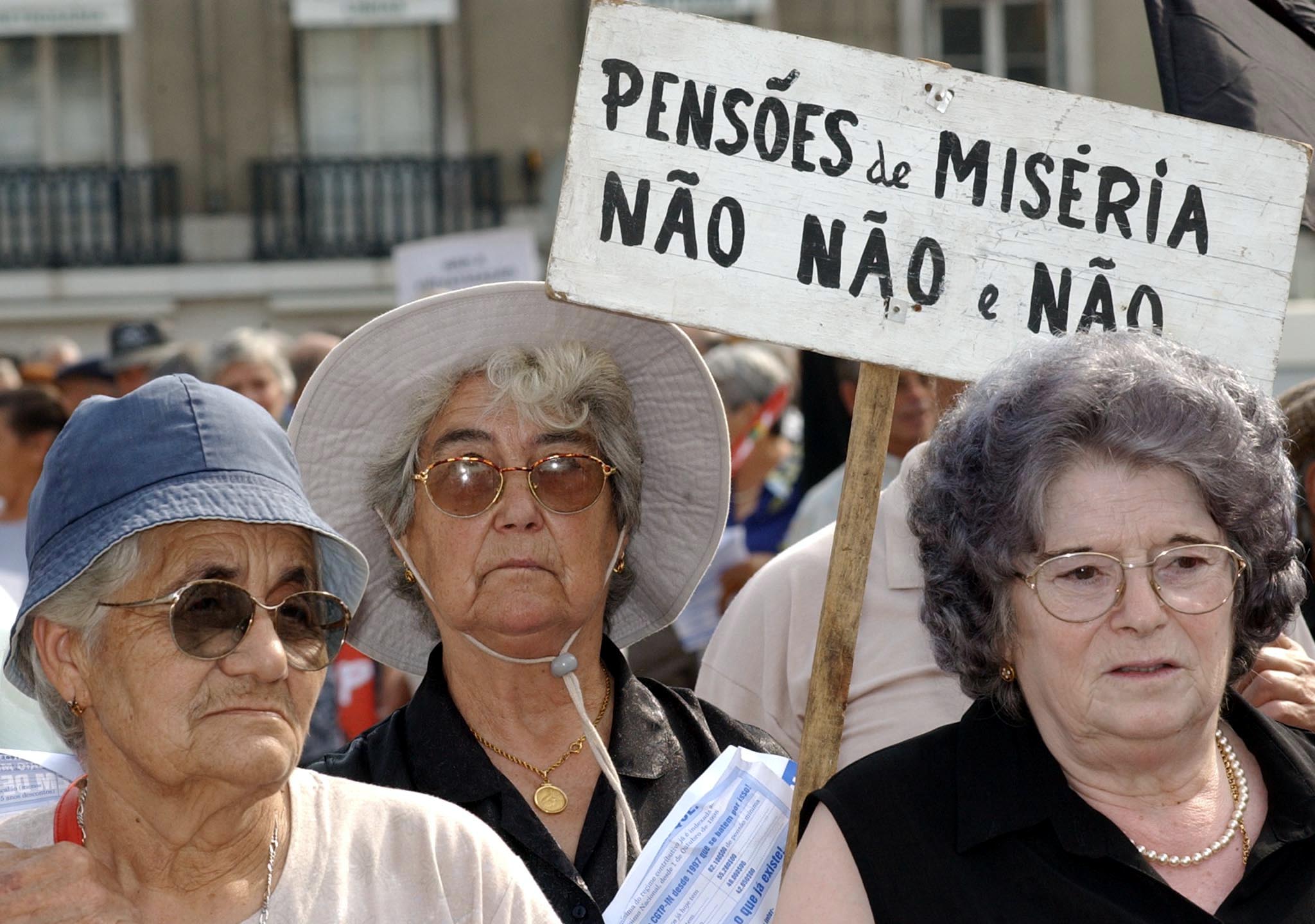 Pensionistas com atualização extra informados por carta recebem a 10 ou 18 de agosto