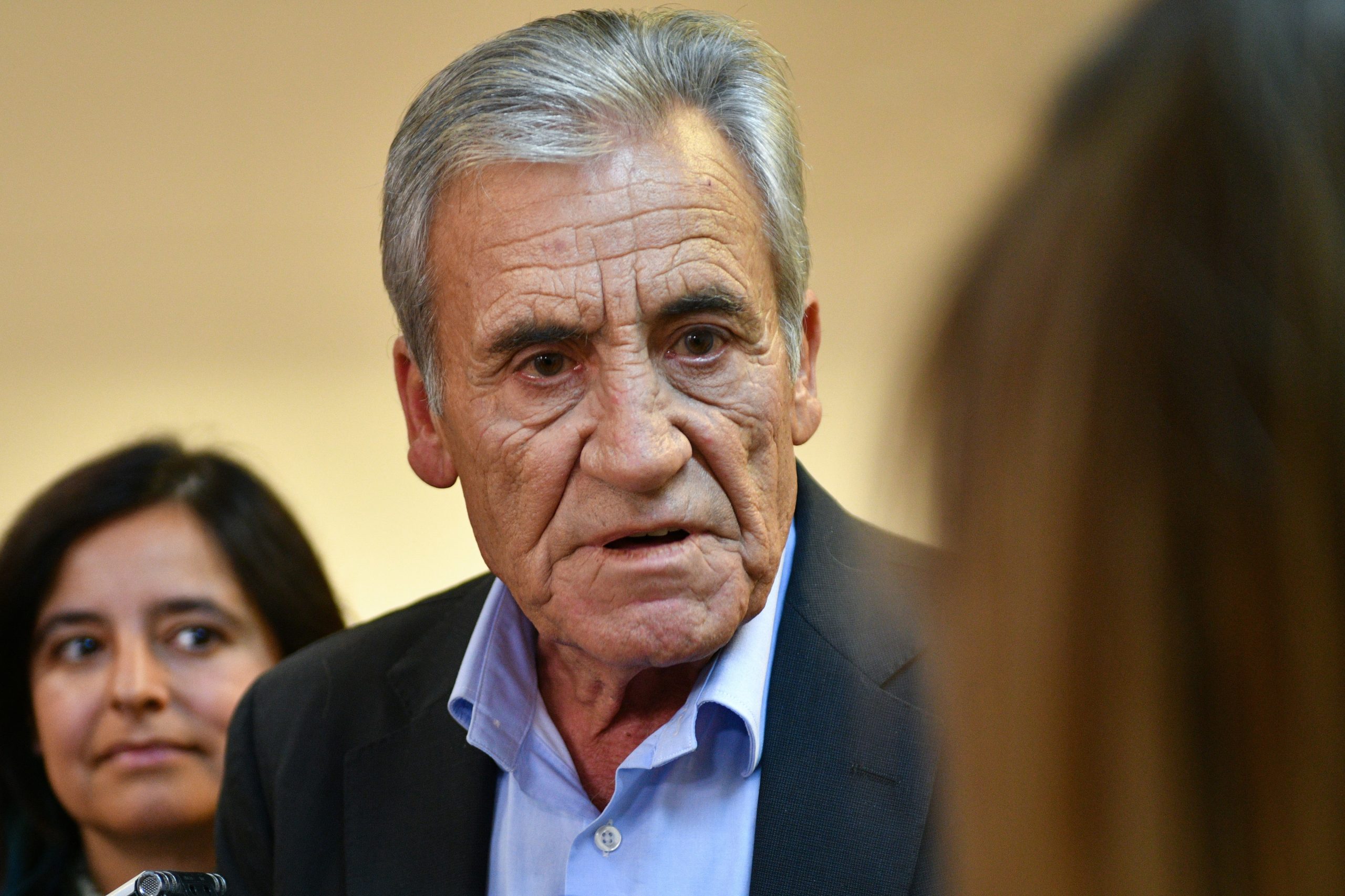 Jerónimo de Sousa diz que Governo pode contribuir para resolver conflito na Cervejaria Galiza