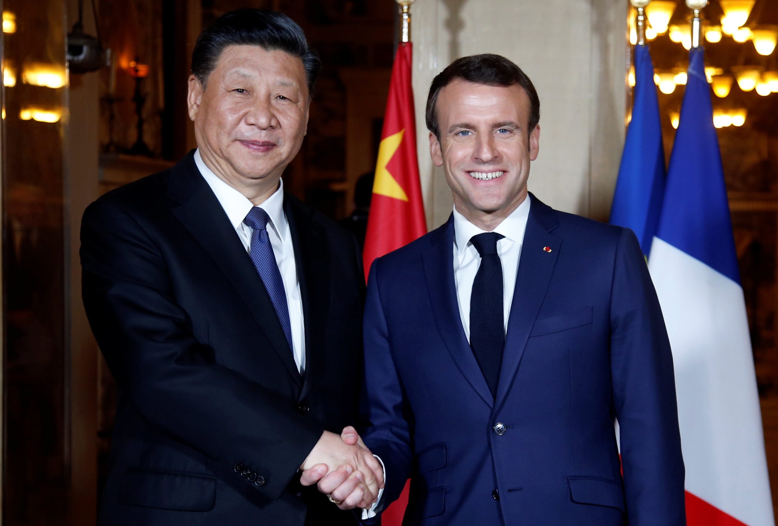 Macron recebe Xi Jinping apelando para reforço do multilateralismo